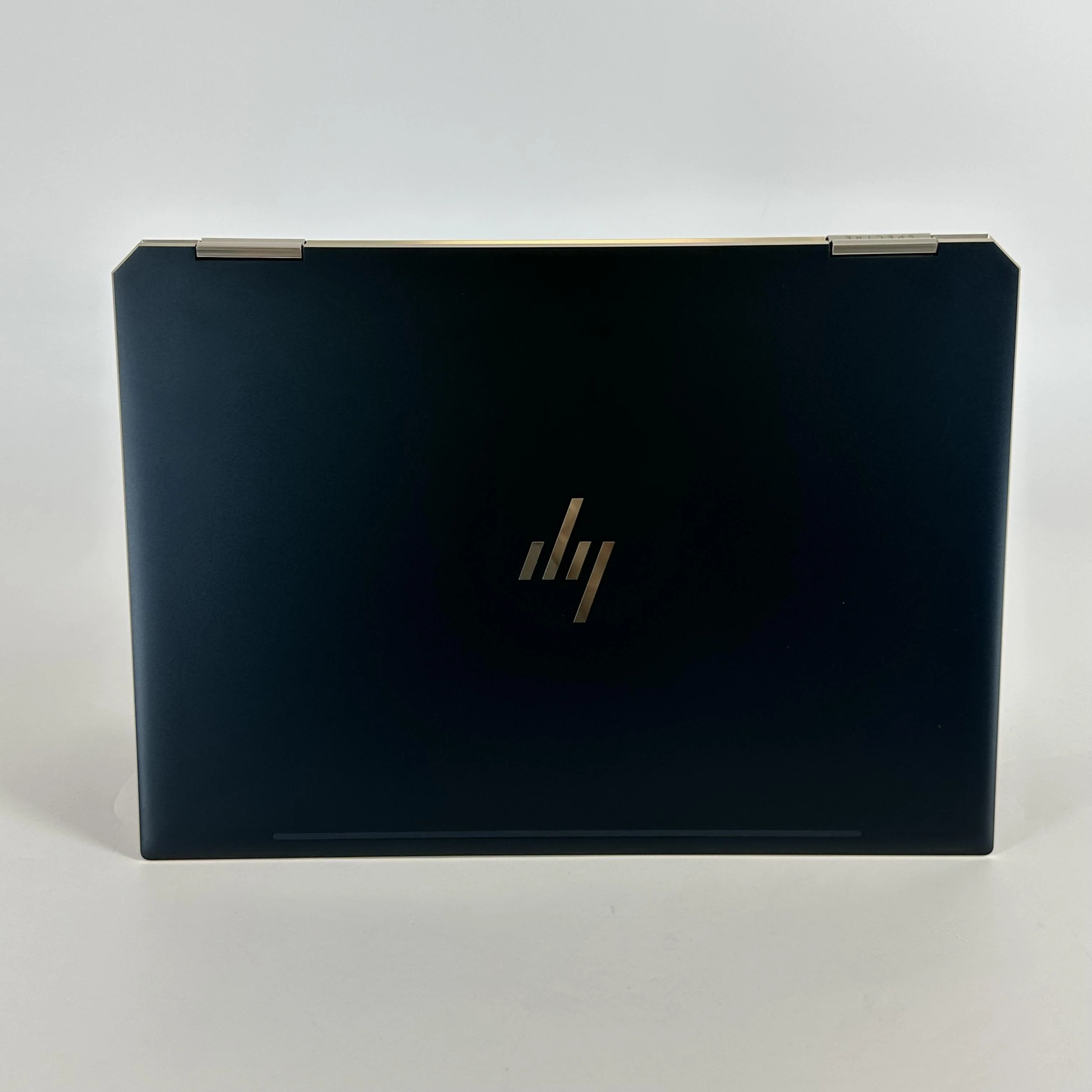 HP Spectre 13 x360 Blue 1.8 GHz Intel Core i7 8th Gen. 16GB RAM 512GB Solid State Drive - Image 4