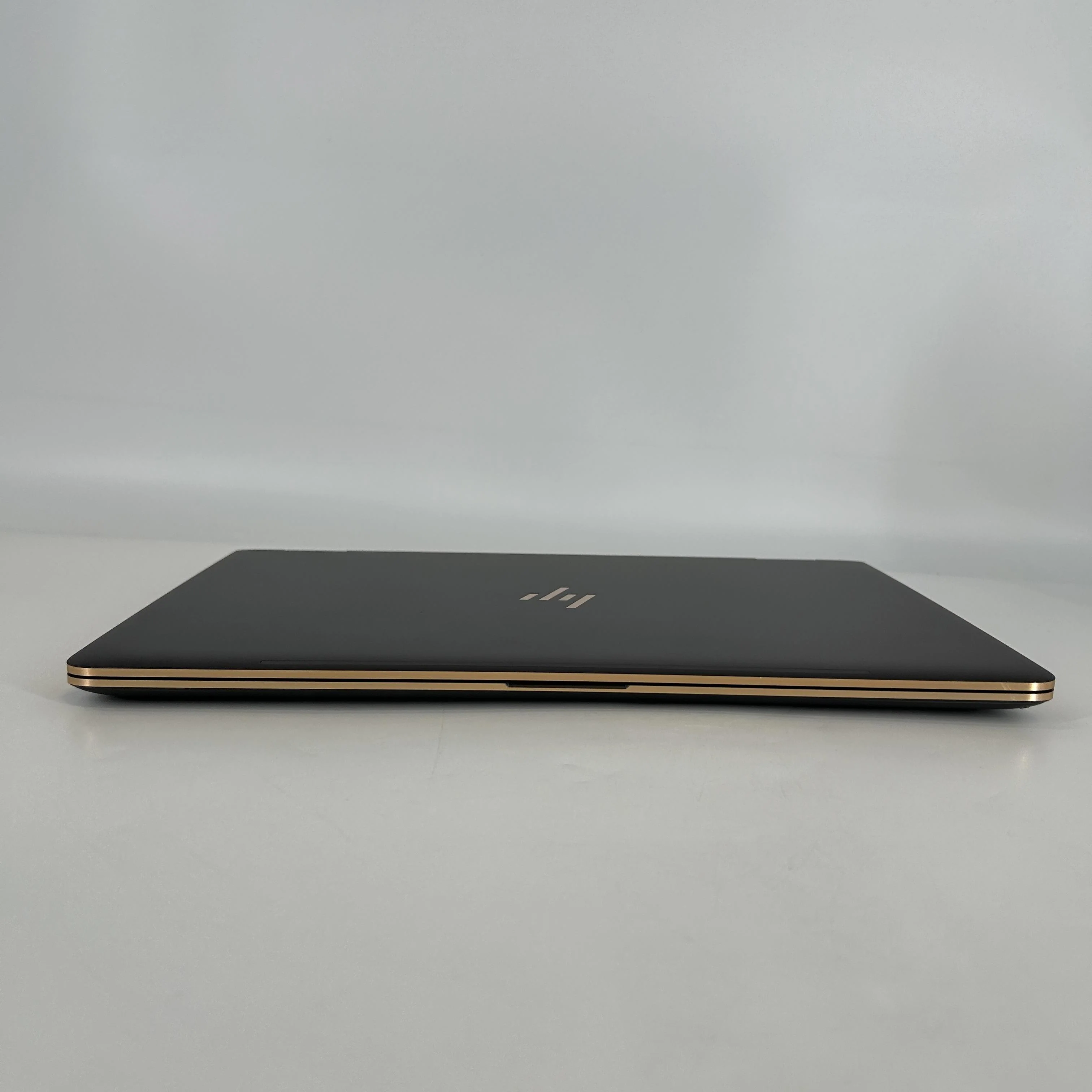 HP Spectre 15 x360 Gray 1.8 GHz Intel Core i7 8th Gen. 16GB RAM 512GB Solid State Drive - Image 8
