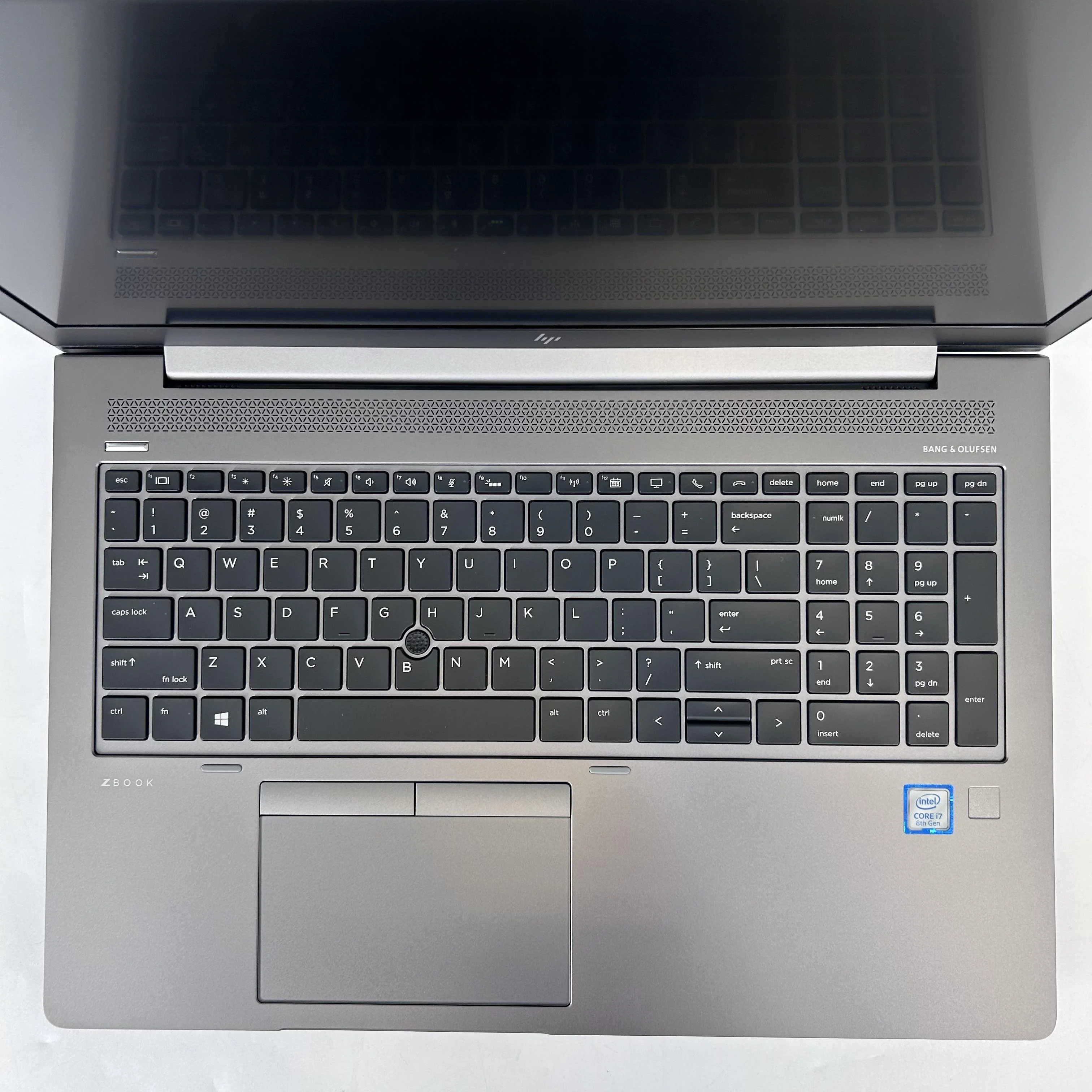 HP ZBook 15u G5 15.6 Gray 1.9 GHz Intel Core i7 8th Gen. 16GB RAM 512GB Solid State Drive AMD Radeon Pro WX 3100 2 GB - Image 2