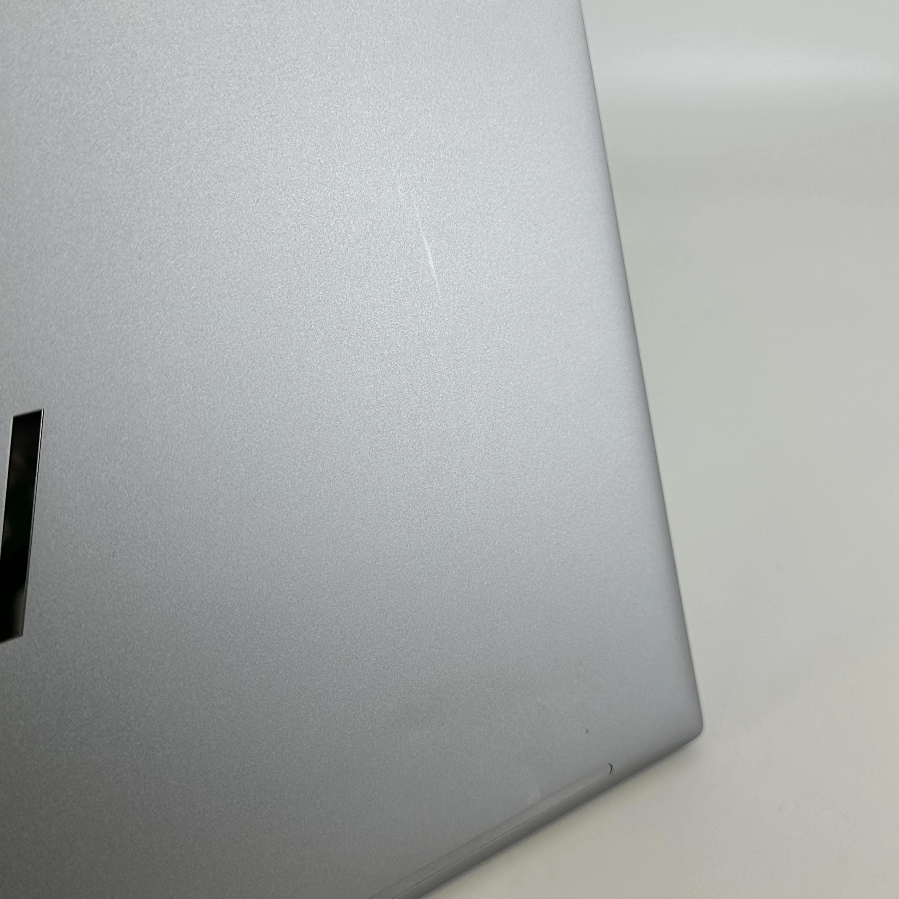 HP ZBook Firefly 14 G11 Silver 1.7 GHz Intel Core Ultra 7 32GB RAM 1TB Solid State Drive - Image 5