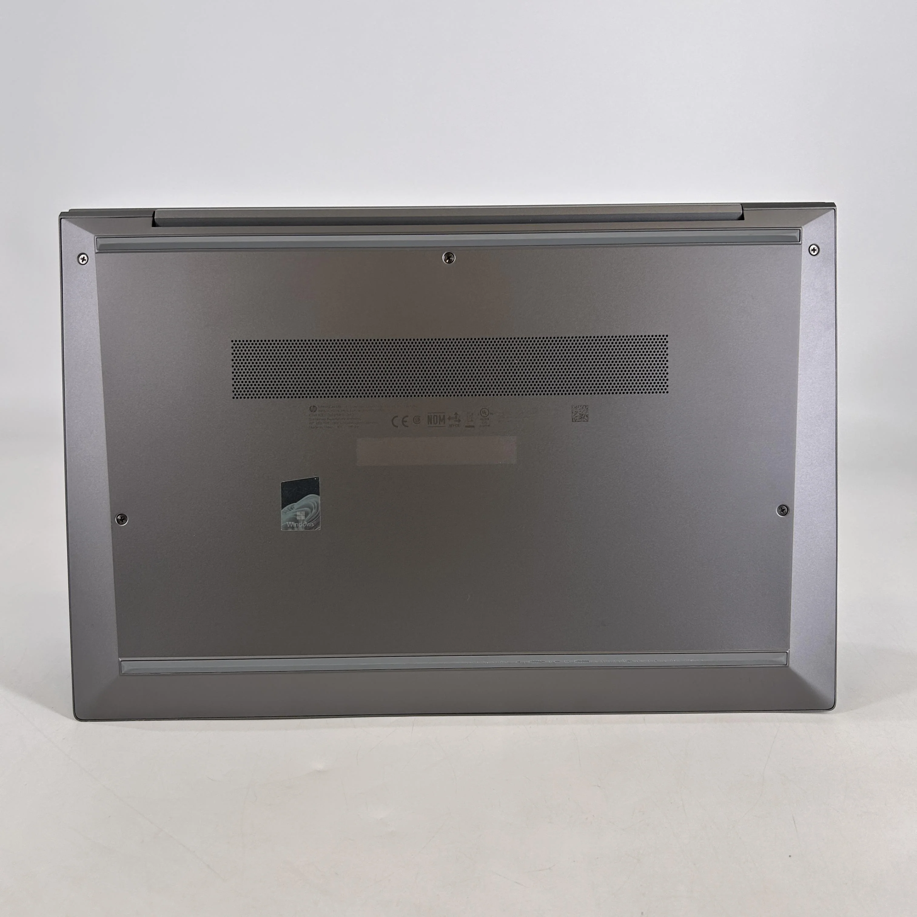 HP ZBook Firefly 14 G8 Silver 2.4 GHz Intel Core i5 11th Gen. 16GB RAM 256GB Solid State Drive - Image 5