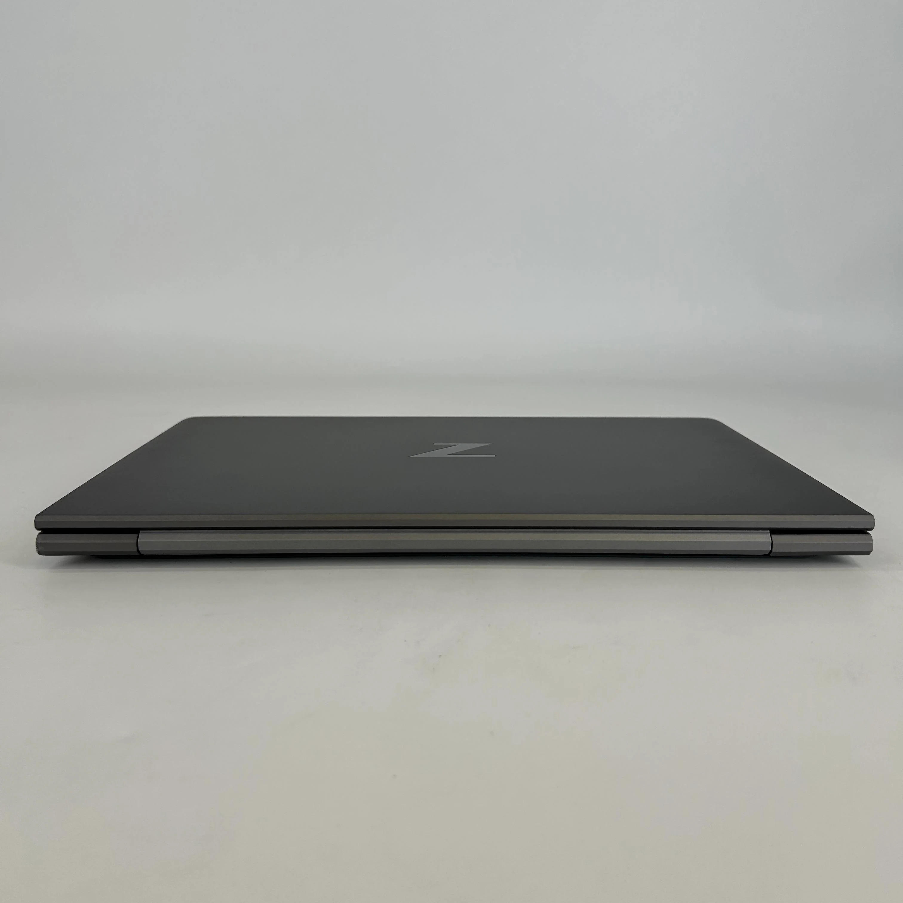 HP ZBook Firefly 14 G8 Silver 2.4 GHz Intel Core i5 11th Gen. 16GB RAM 256GB Solid State Drive - Image 7
