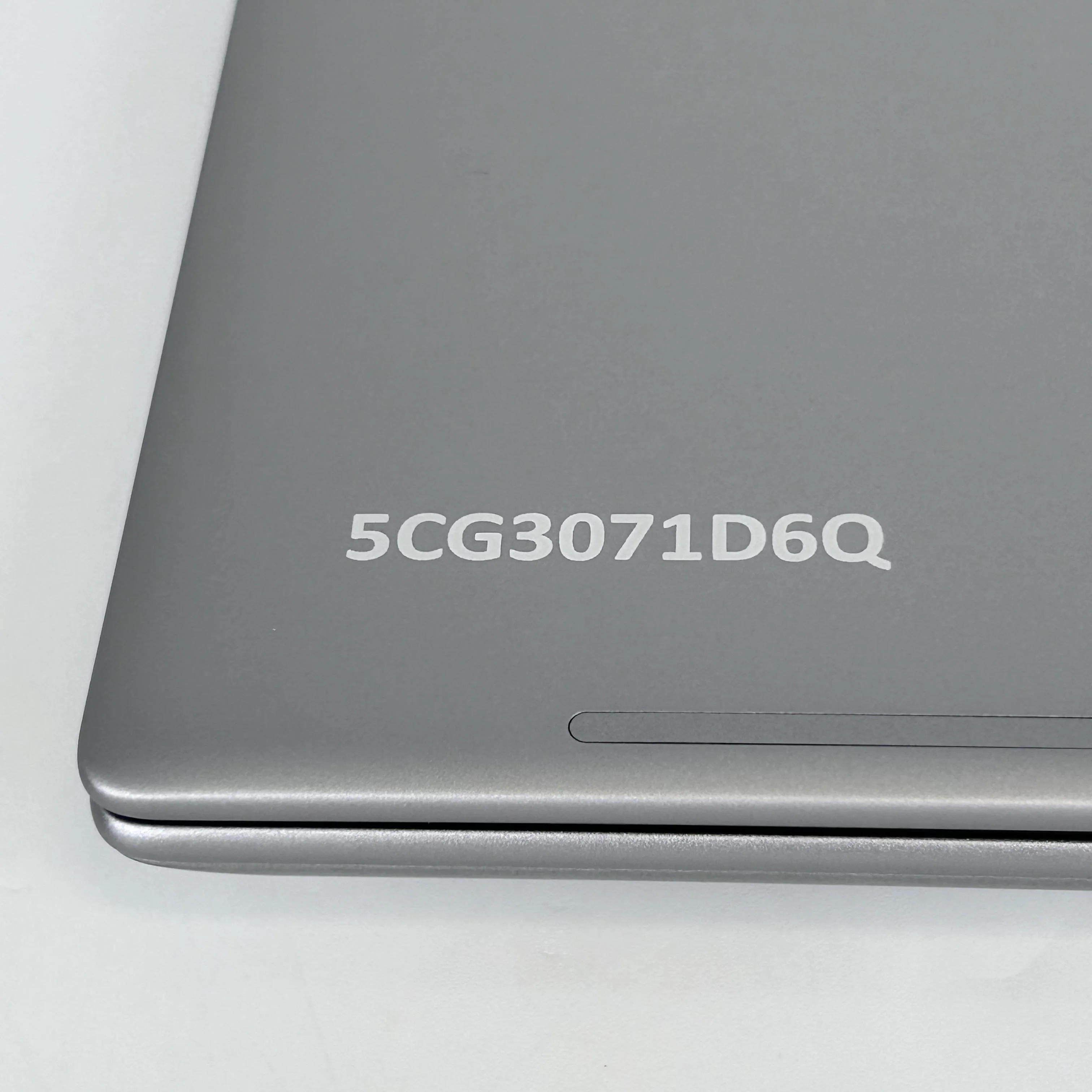 HP ZBook Fury 16 G9 Silver 2.1 GHz Intel Core i7 12th Gen. 32GB RAM 1TB Solid State Drive NVIDIA RTX A2000 8 GB - Image 11