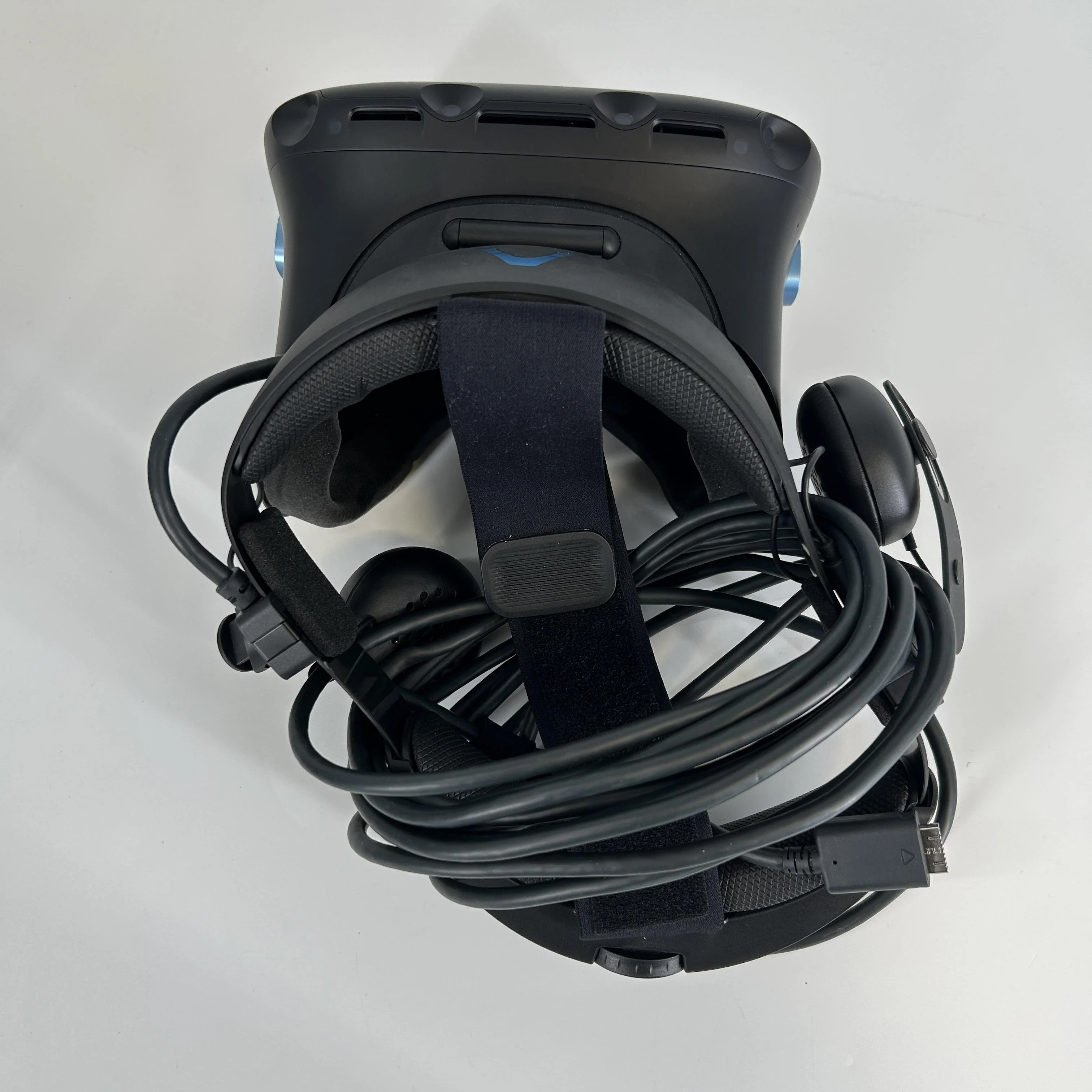 HTC Vive Cosmos Elite Black - Image 6