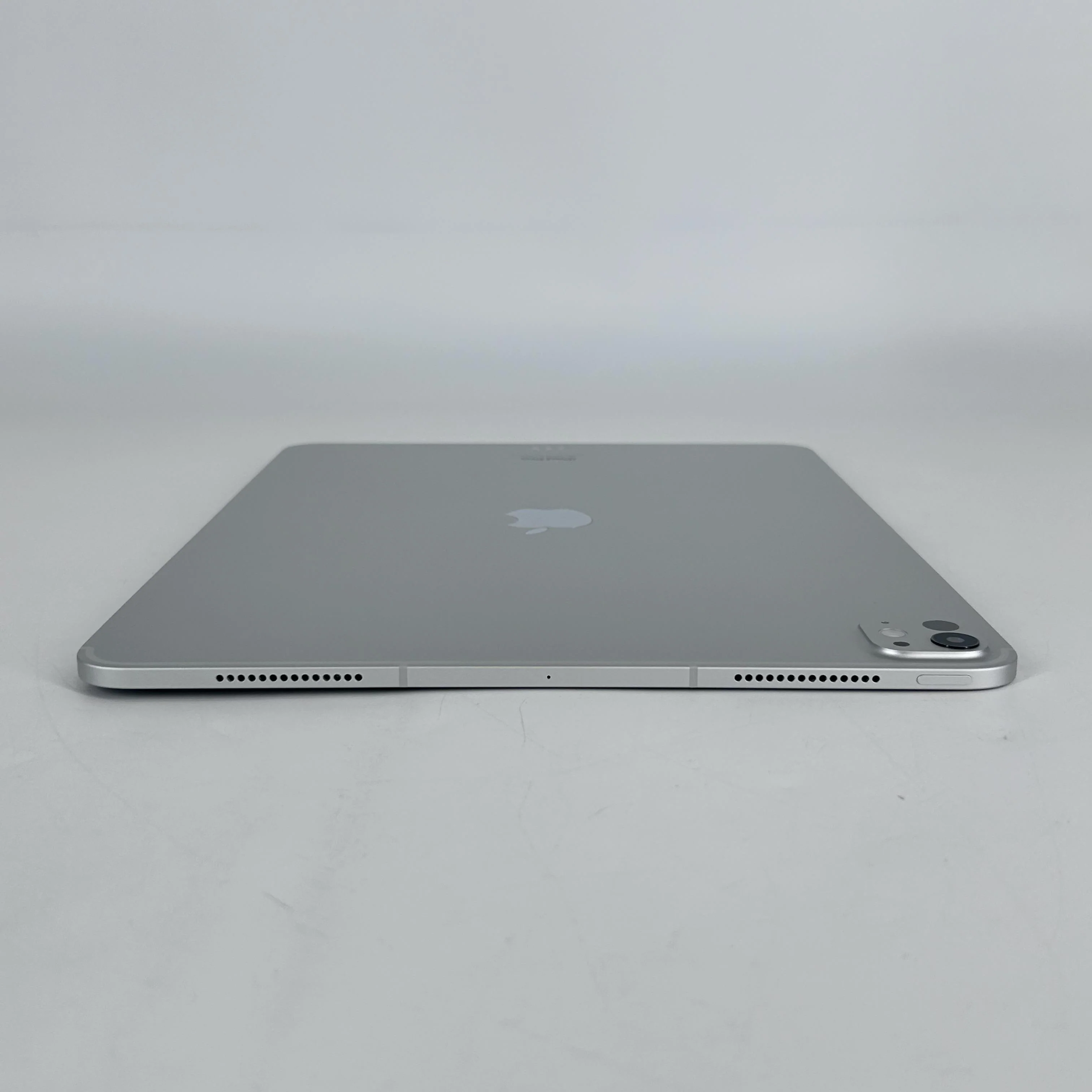 iPad Pro 13 (M4) 1TB Silver (GSM Unlocked) - Image 9