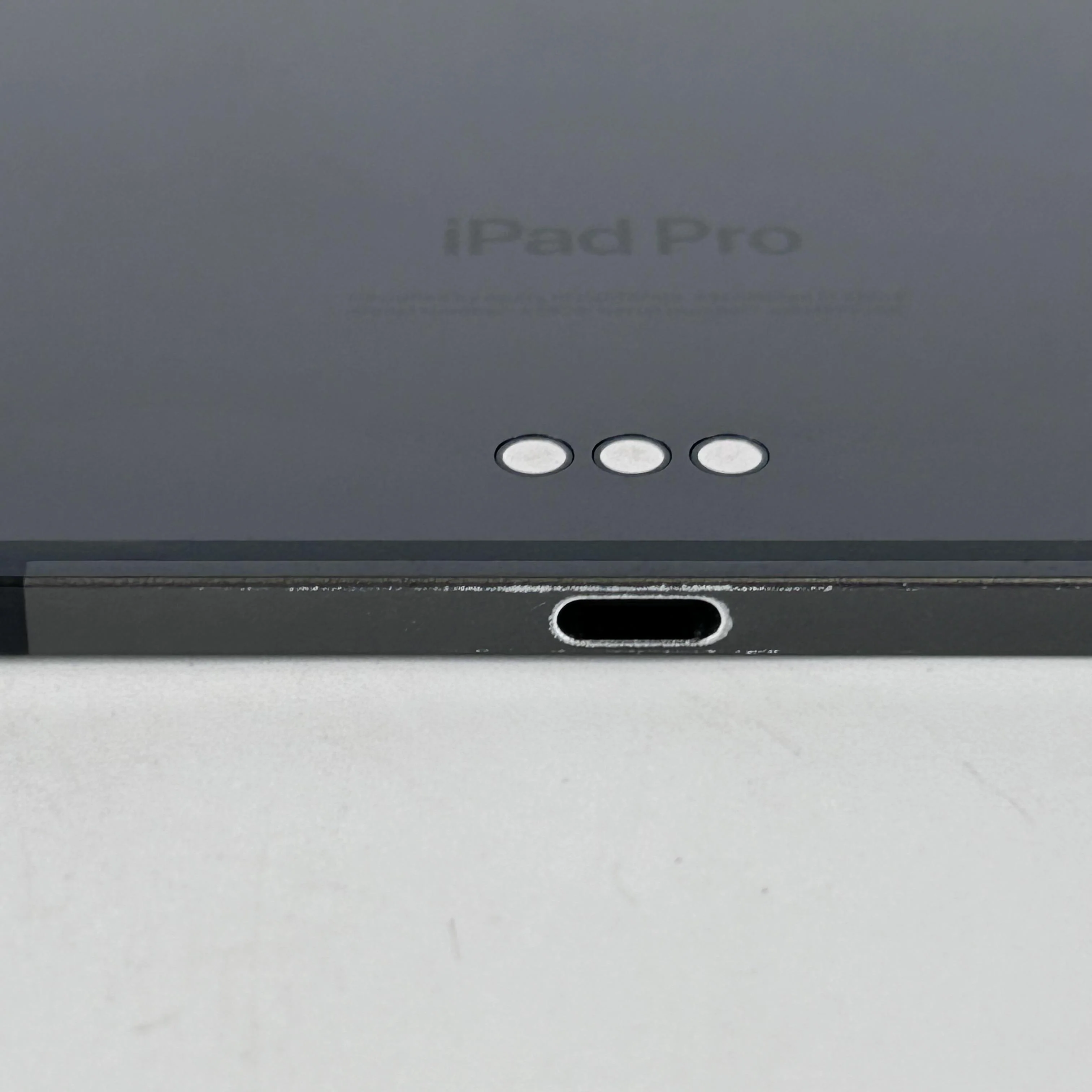 iPad Pro 13 (M4) 1TB Space Black (GSM Unlocked) - Image 12
