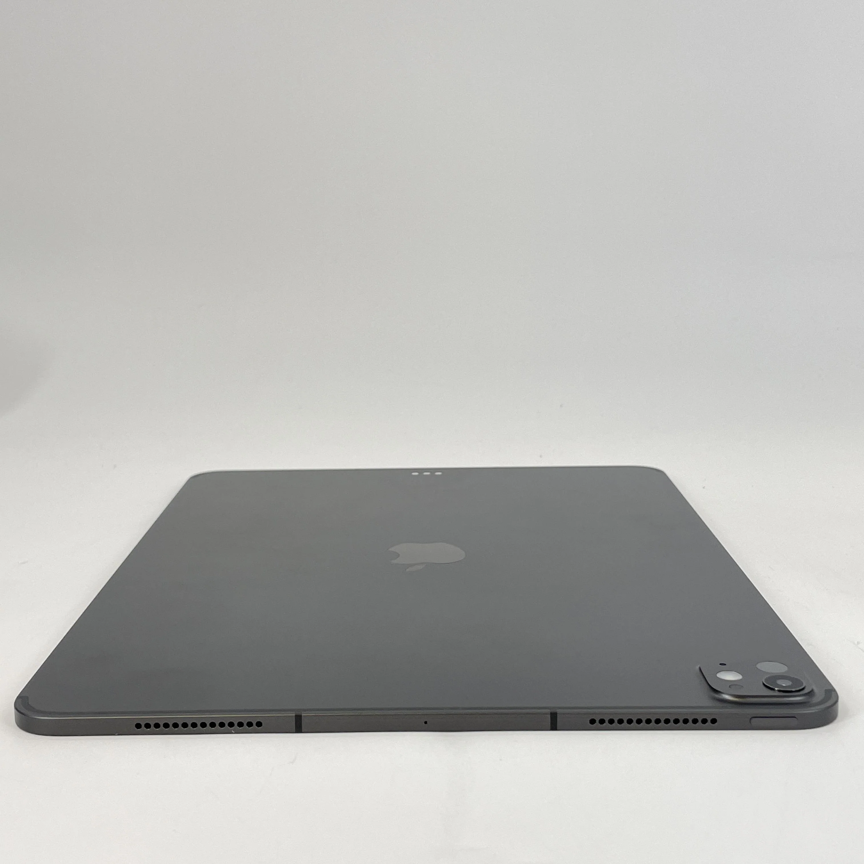 iPad Pro 13 (M4) 2TB Space Black (GSM Unlocked) - Image 6