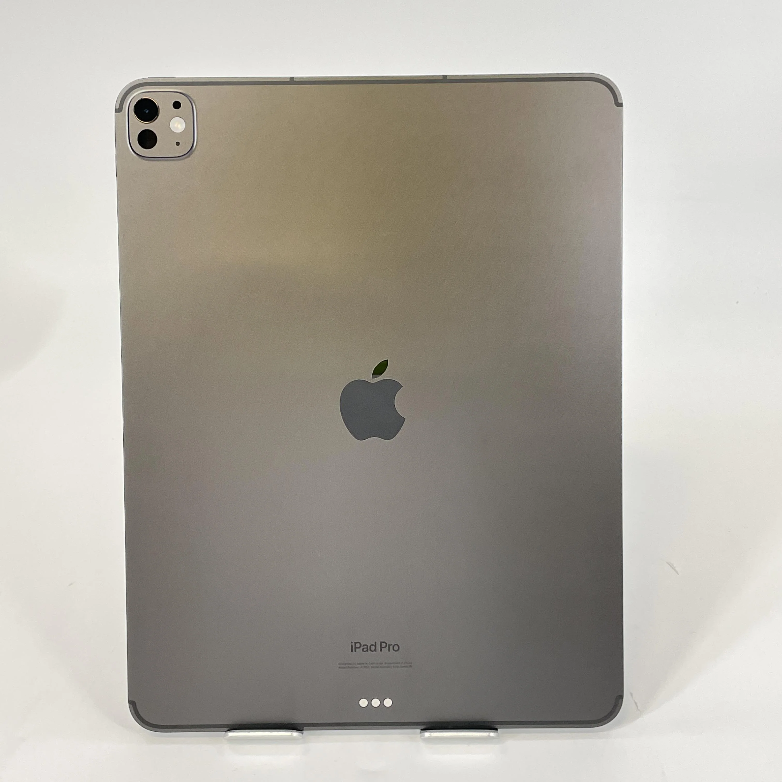 iPad Pro 13 (M4) 2TB Space Black (GSM Unlocked) - Image 8