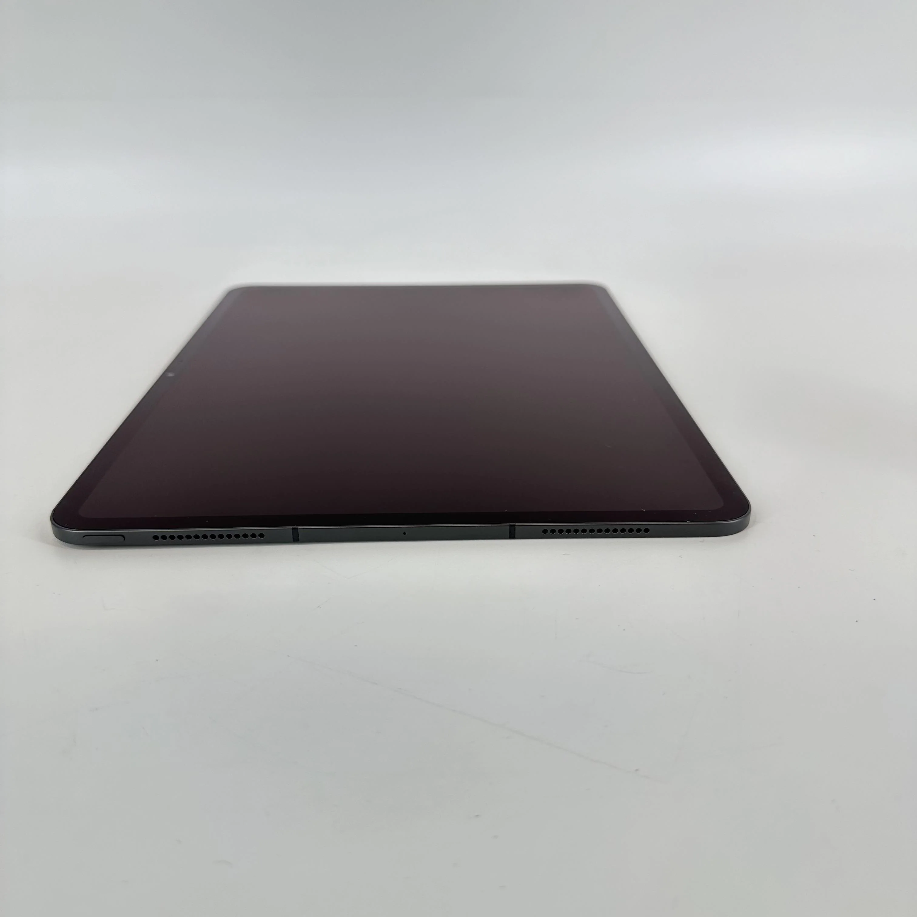 iPad Pro 13 (M5) 1TB Black (Verizon) - Image 7