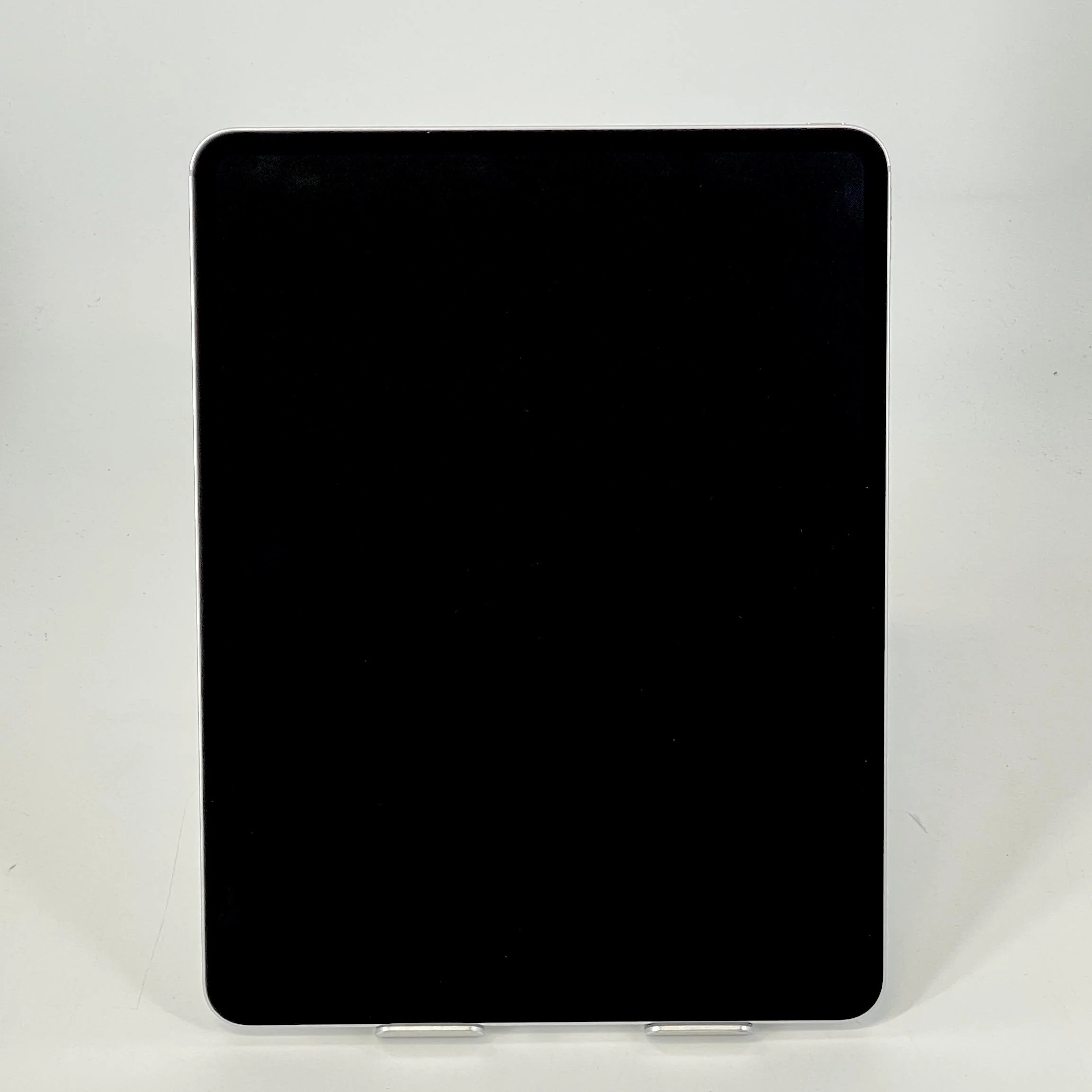 iPad Pro 13 (M5) 1TB Silver (WiFi) - Image 3