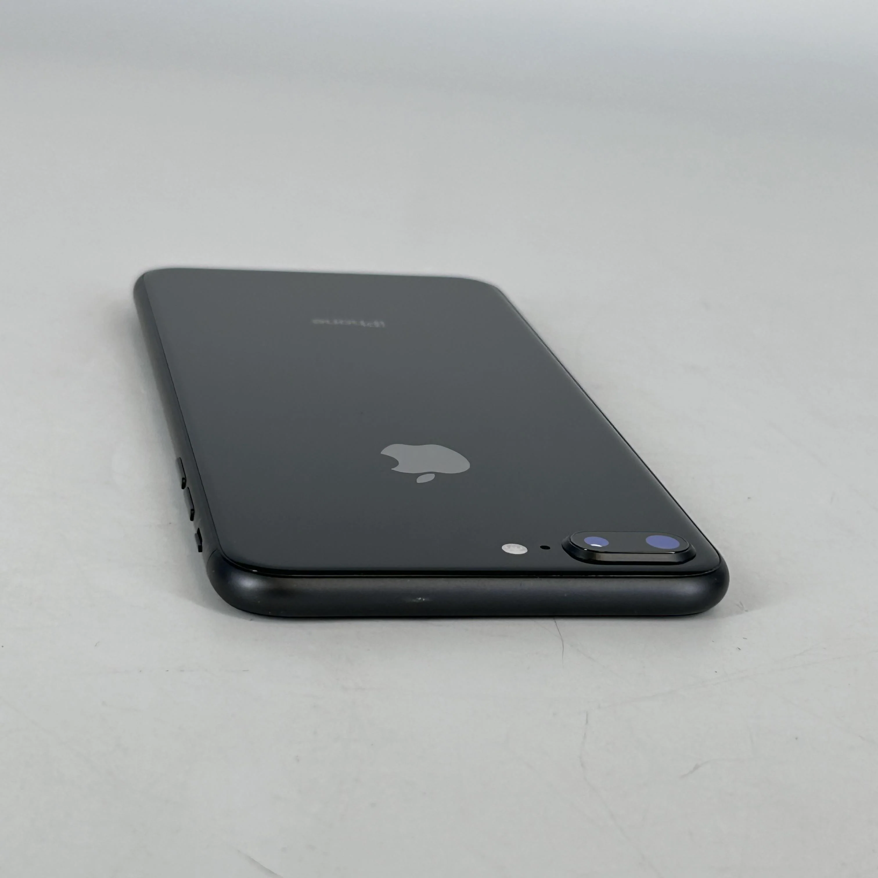 iPhone 8 Plus 64GB Grey (Straight Talk) - Image 7