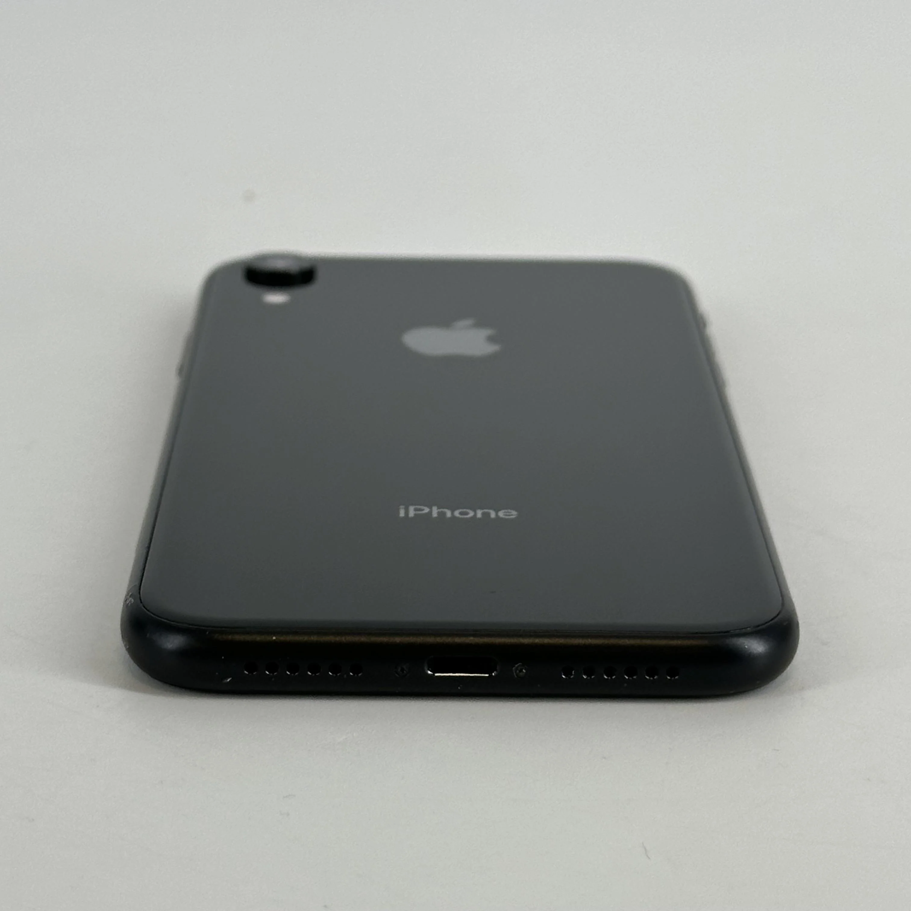 iPhone XR 64GB Black (Straight Talk) - Image 5