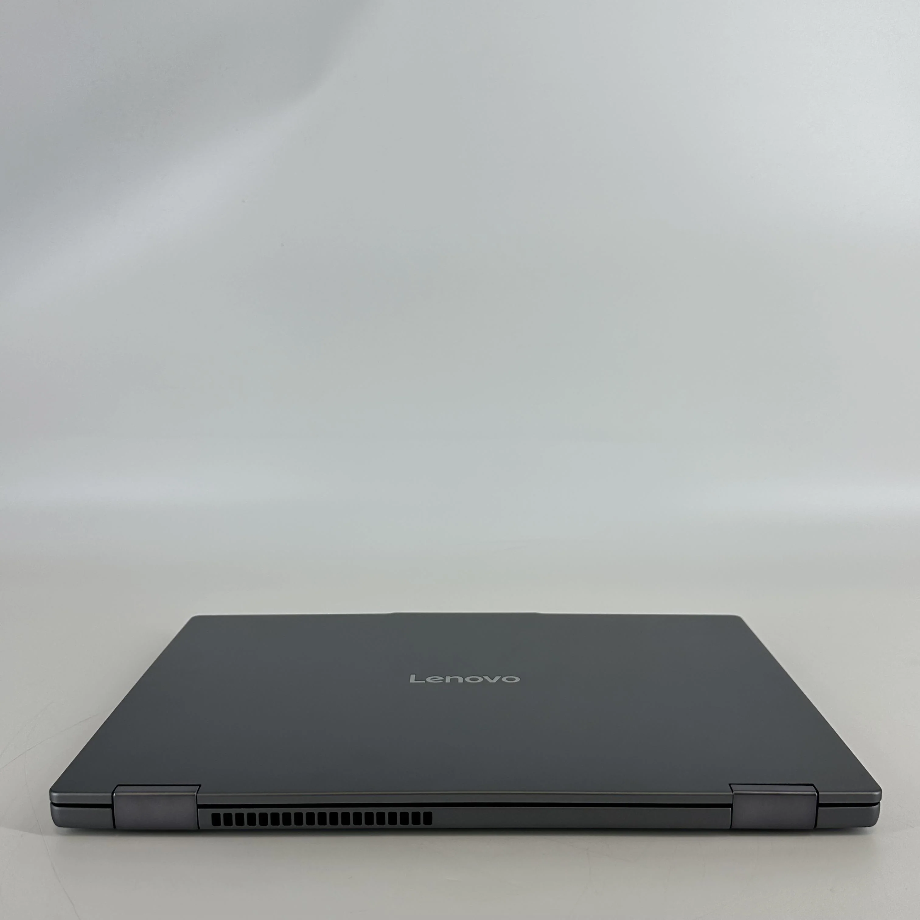 Lenovo IdeaPad 5i (2-in-1) 16 Luna Grey 1.5 GHz Intel Core Ultra 5 Series 2 16GB RAM 512GB Solid State Drive - Image 7