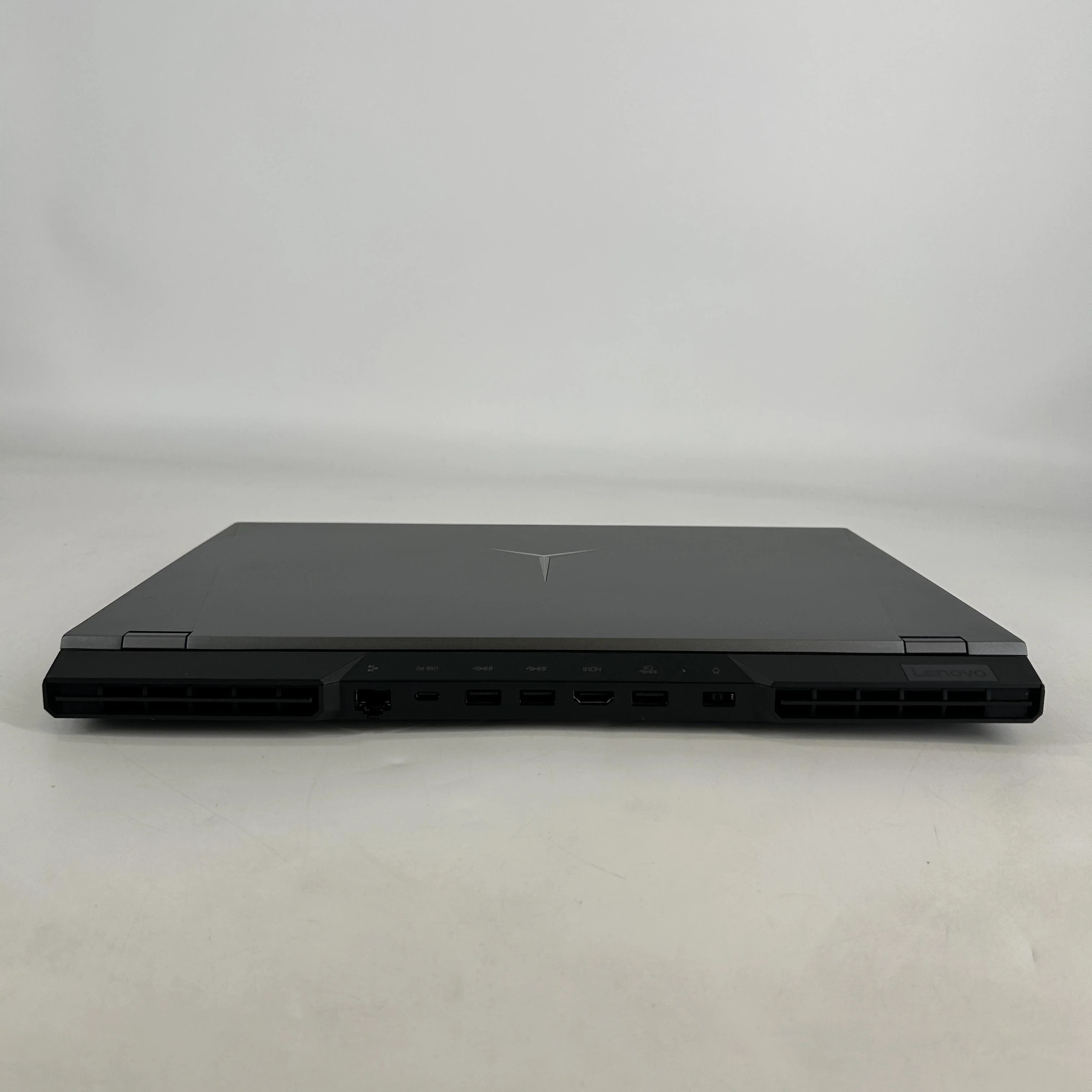Lenovo Legion 5 Pro 16 Black 3.2 GHz AMD Ryzen 7 5800H 32GB RAM 1TB Solid State Drive 1TB Solid State Drive NVIDIA GeForce RTX 3070 8 GB - Image 4