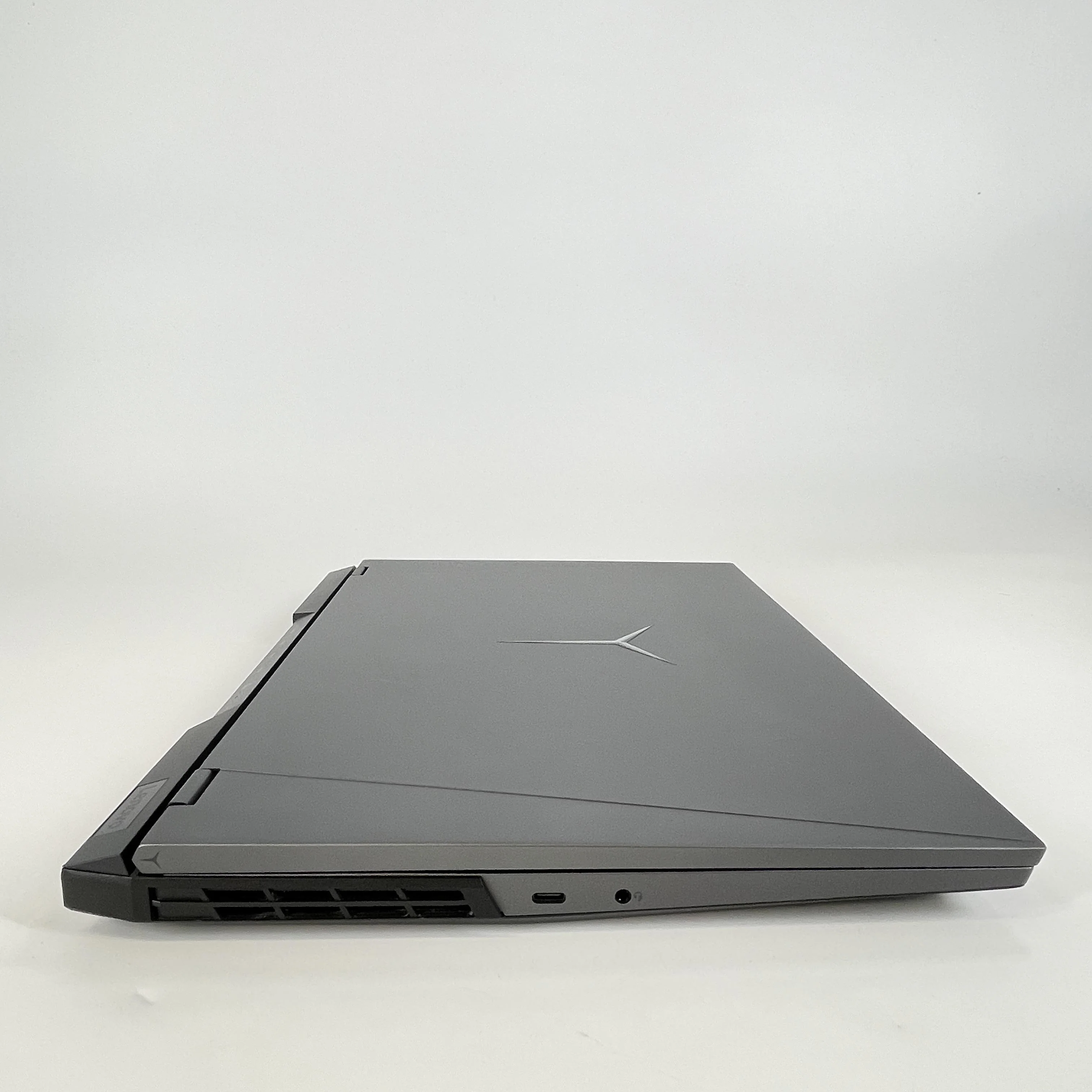 Lenovo Legion 5 Pro 16 Gray 3.2 GHz AMD Ryzen 7 5800H 16GB RAM 1TB Solid State Drive 1TB Solid State Drive NVIDIA GeForce RTX 3070 8 GB - Image 10