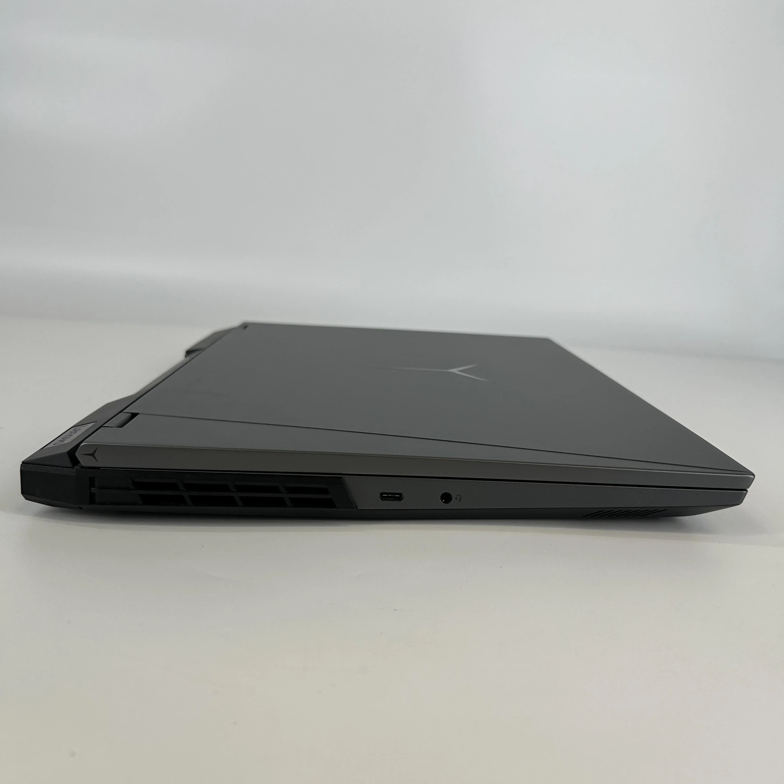Lenovo Legion 5 Pro 16 Gray 3.2 GHz AMD Ryzen 7 5800H 16GB RAM 1TB Solid State Drive 1TB Solid State Drive NVIDIA GeForce RTX 3070 8 GB - Image 10