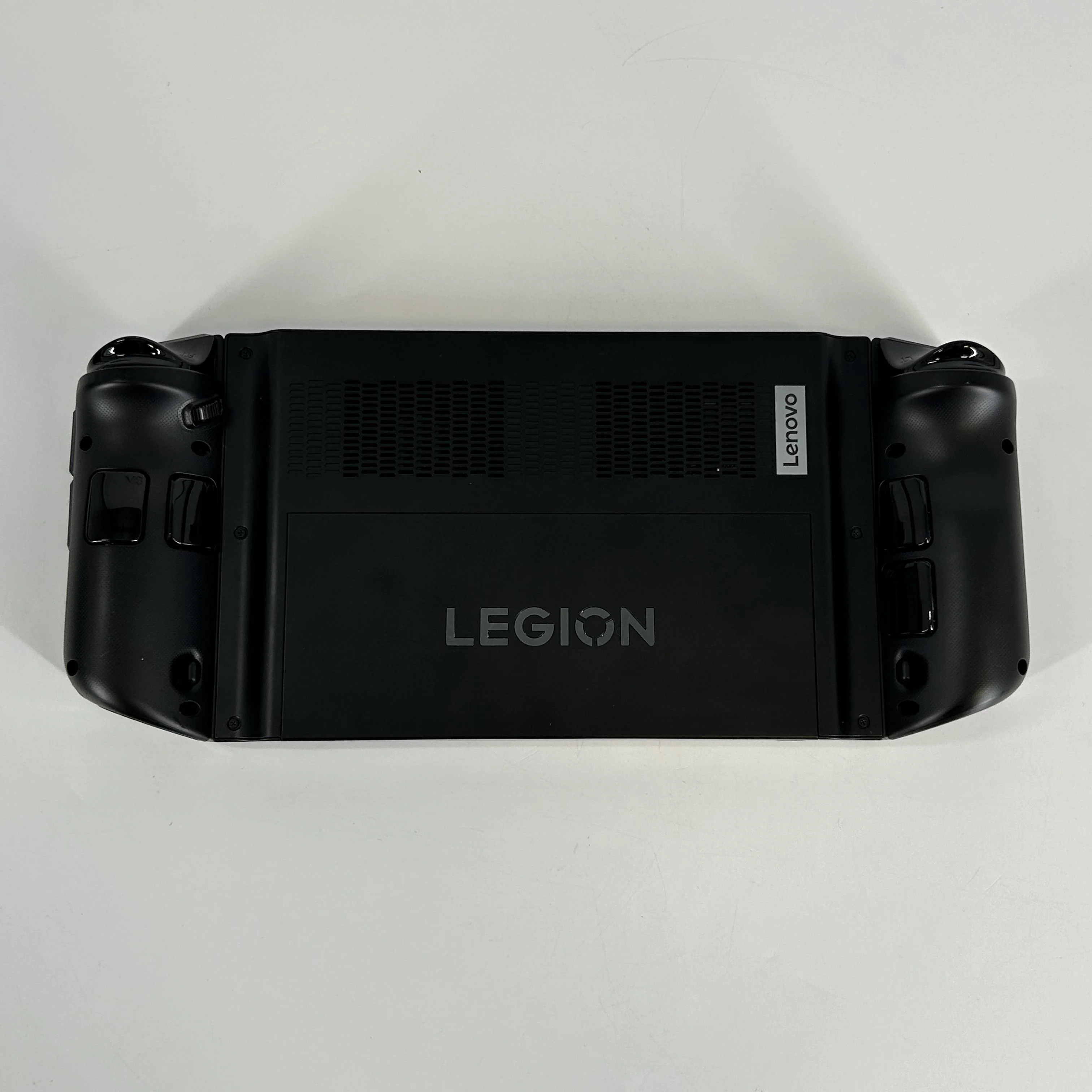Lenovo Legion Go AMD Ryzen Z1 Extreme 16GB RAM 2TB Solid State Drive - Image 3