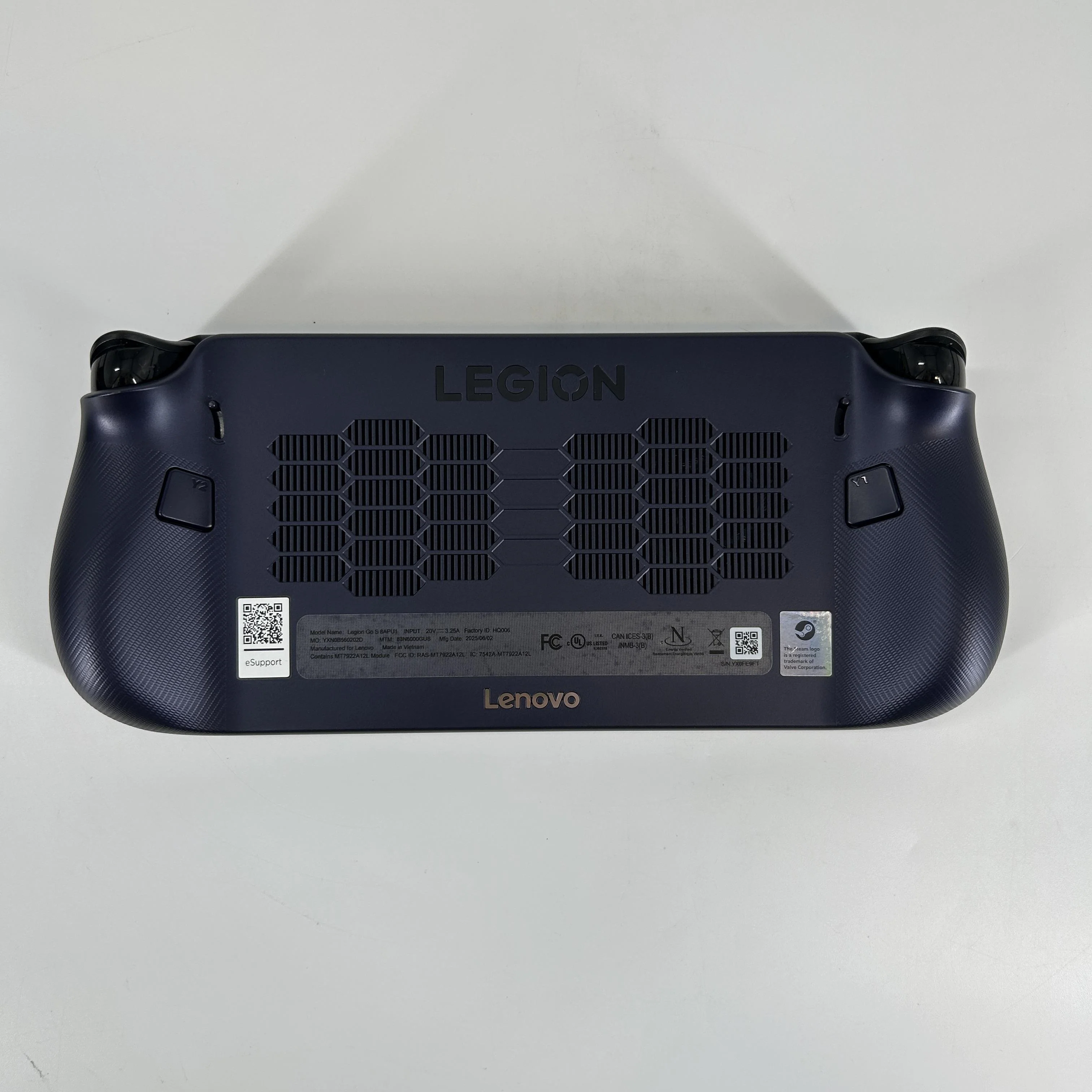 Lenovo Legion Go S Nebula Nocturne AMD Ryzen Z1 Extreme 32GB RAM 1TB Solid State Drive - Image 3