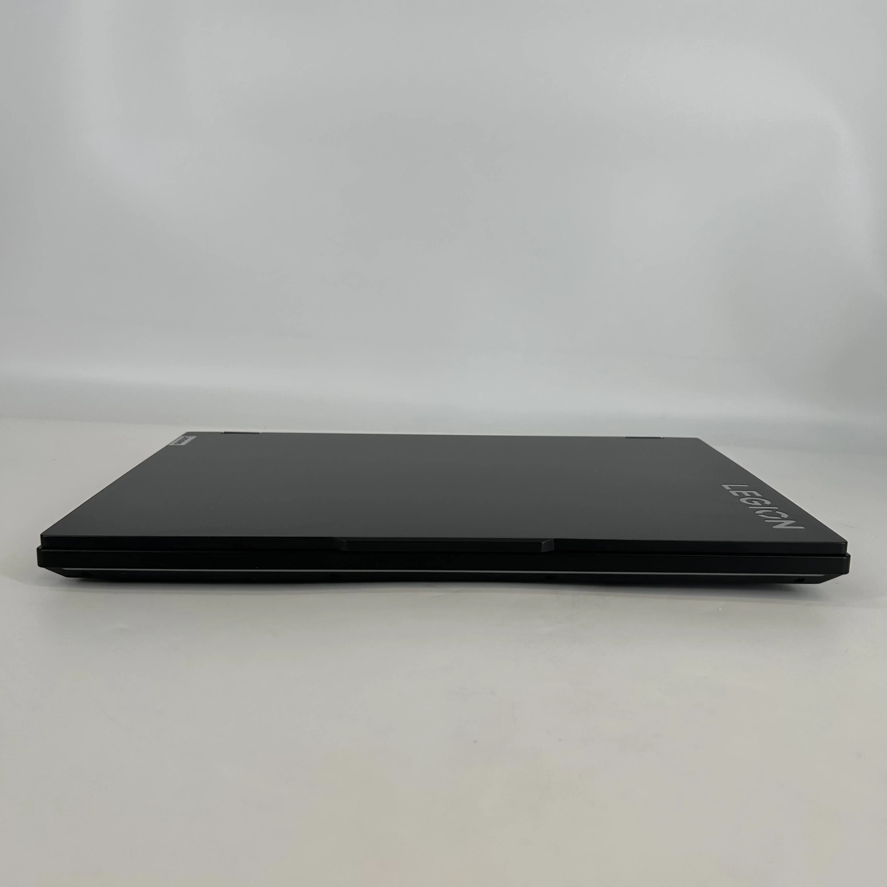 Lenovo Legion Pro 7i Gen 9 16 Black 2.2 GHz Intel Core i9 14th Gen. 32GB RAM 1TB Solid State Drive 1TB Solid State Drive NVIDIA GeForce RTX 4080 12 GB - Image 8