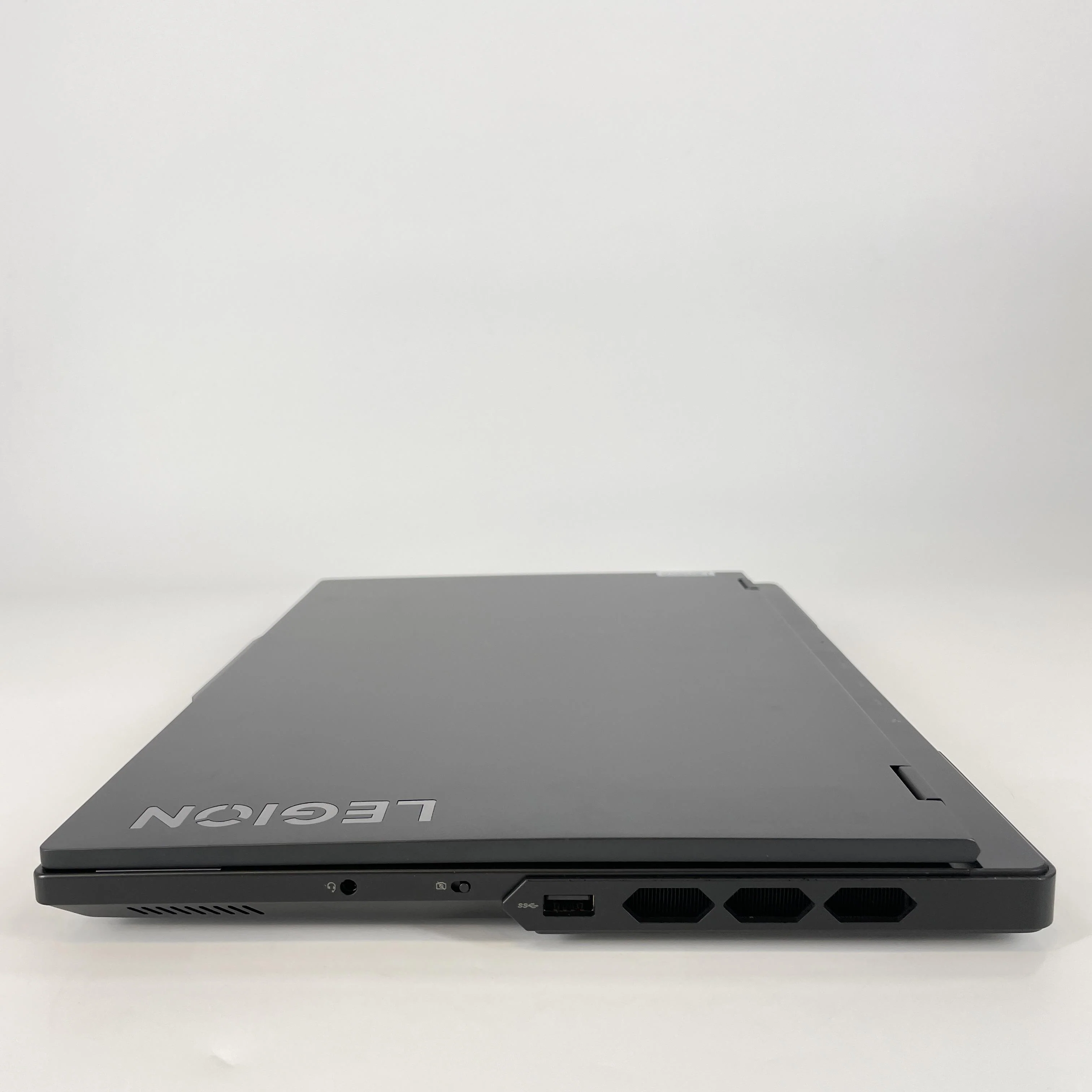 Lenovo Legion Pro 7i Gen 9 16 Black 2.2 GHz Intel Core i9 14th Gen. 32GB RAM 1TB Solid State Drive 1TB Solid State Drive NVIDIA GeForce RTX 4090 16 GB - Image 10