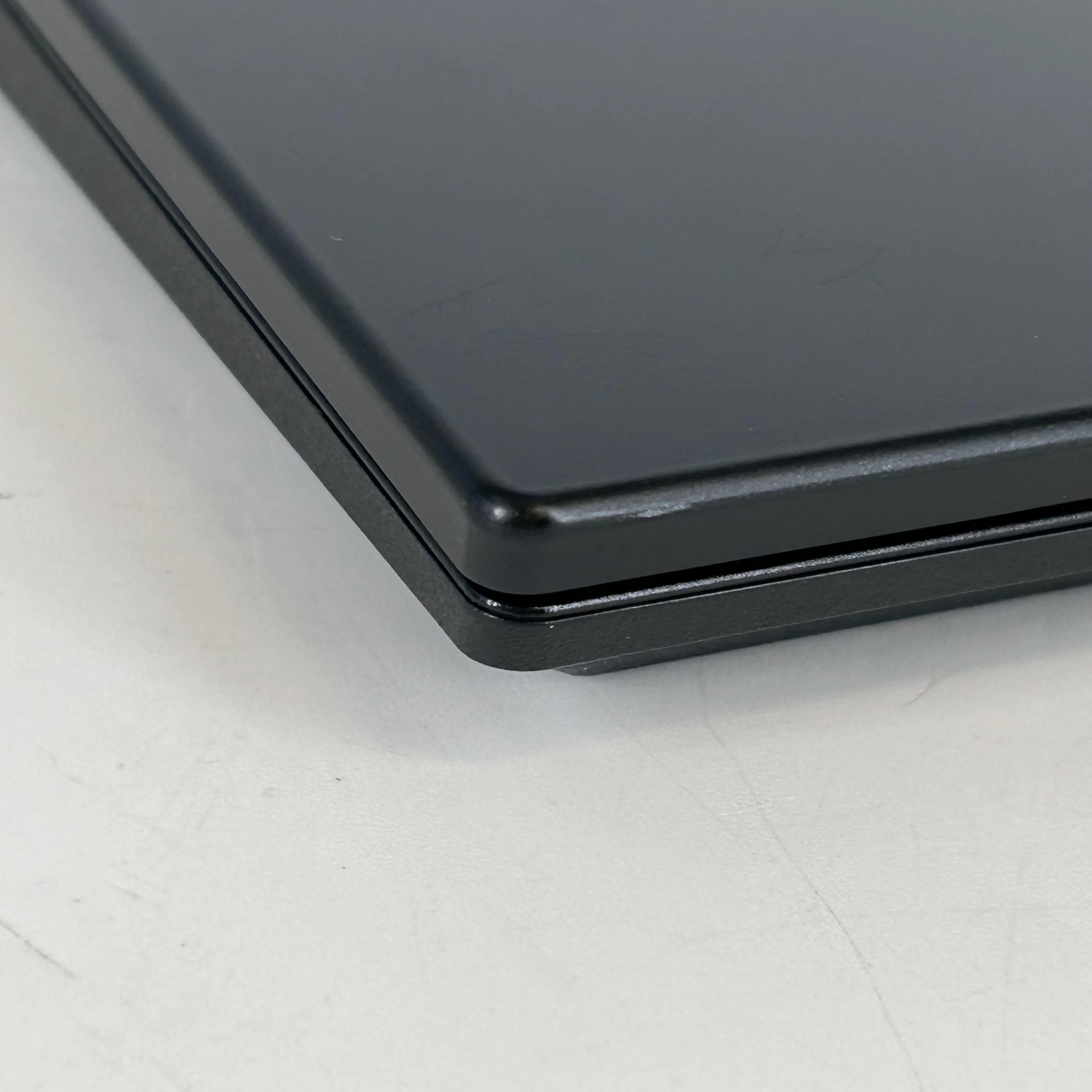 Lenovo ThinkPad E495 14 2019 Black 2.1 GHz AMD Ryzen 5 3500U 8GB RAM 256GB Solid State Drive - Image 16