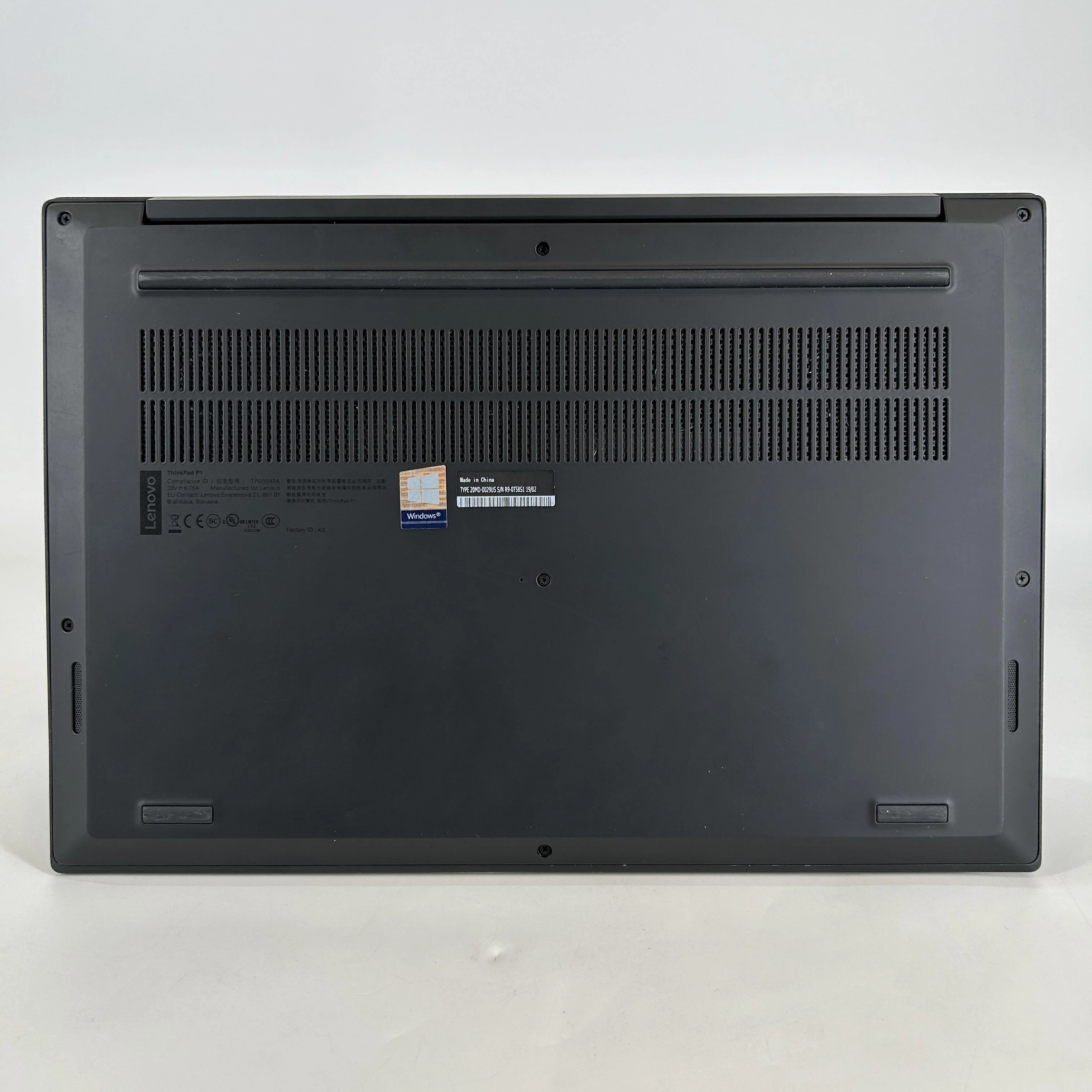 Lenovo ThinkPad P1 Gen 1 15.6 2018 Black 2.2 GHz Intel Core i7 8th Gen. 16GB RAM 256GB Solid State Drive NVIDIA Quadro P1000 4 GB - Image 7