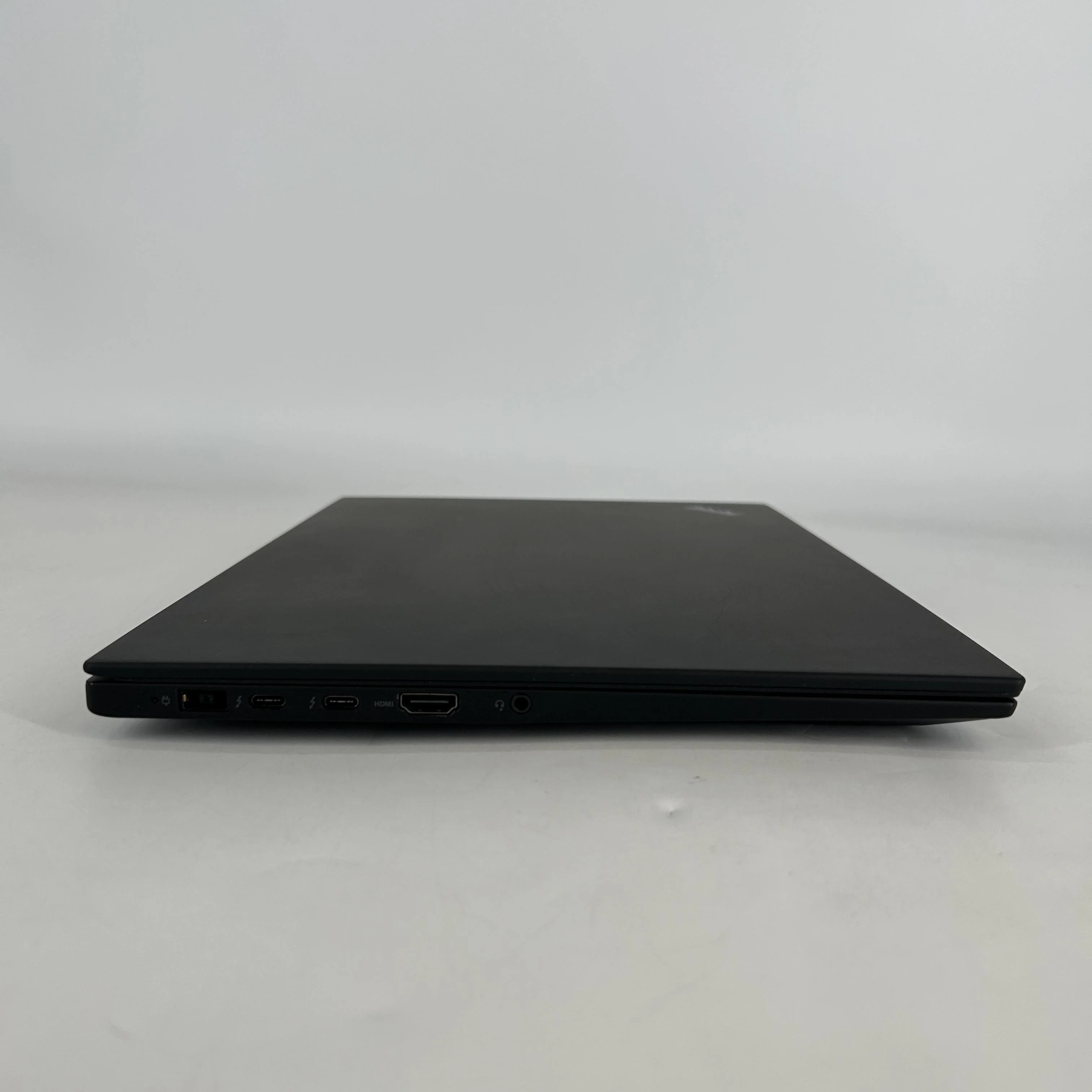 Lenovo ThinkPad P1 Gen 3 15.6 2020 Black 2.8 GHz Intel Xeon W 64GB RAM 1TB Solid State Drive NVIDIA Quadro T2000 4 GB - Image 9