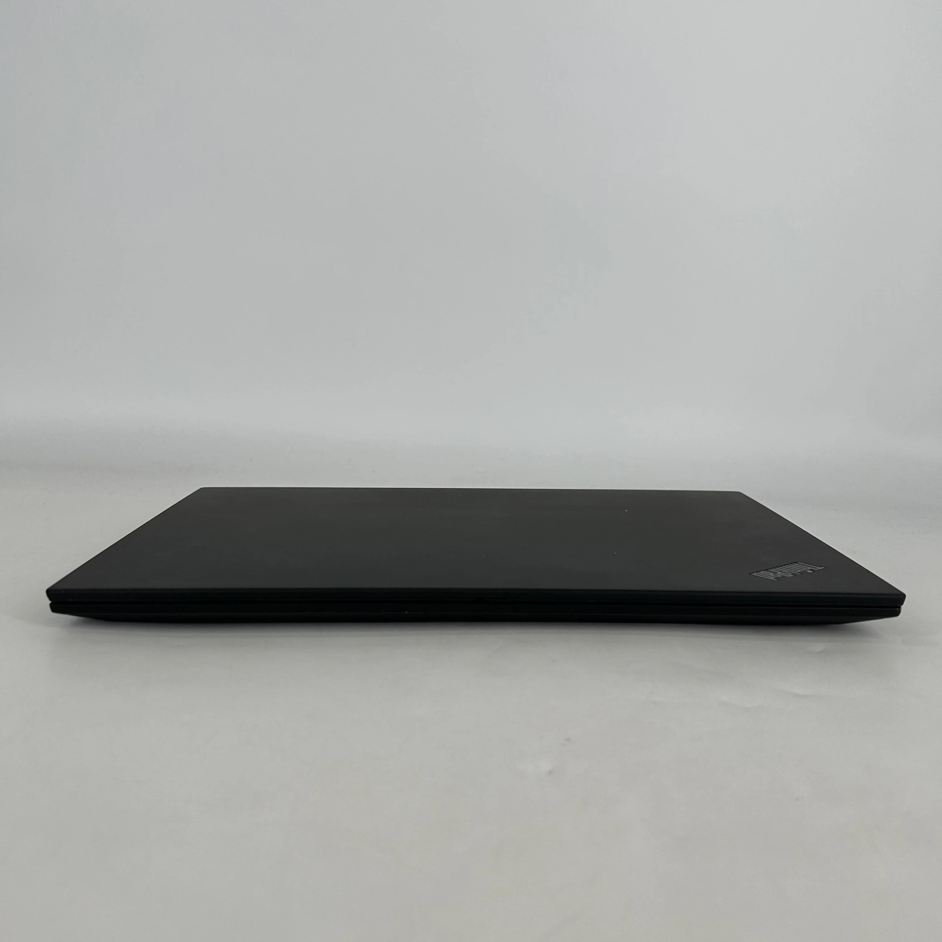 Lenovo ThinkPad P1 Gen 3 15.6 2020 Black 2.8 GHz Intel Xeon W 64GB RAM 1TB Solid State Drive NVIDIA Quadro T2000 4 GB - Image 10