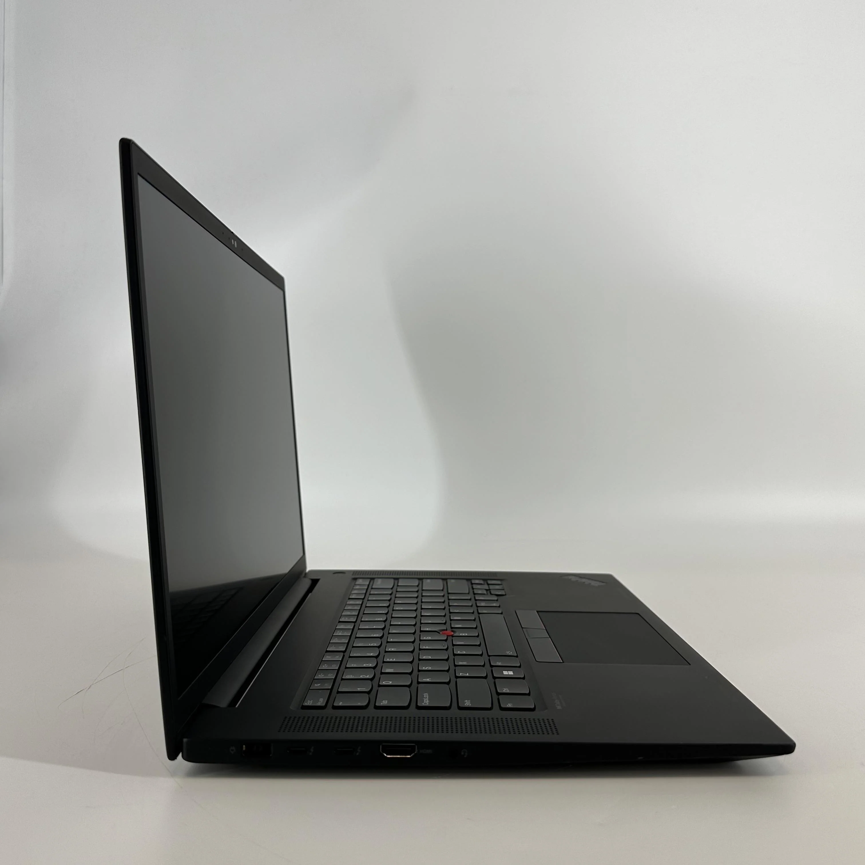 Lenovo ThinkPad P1 Gen 5 16 2022 Black 2.3 GHz Intel Core i7 12th Gen. 32GB RAM 1TB Solid State Drive NVIDIA RTX A2000 8 GB - Image 3