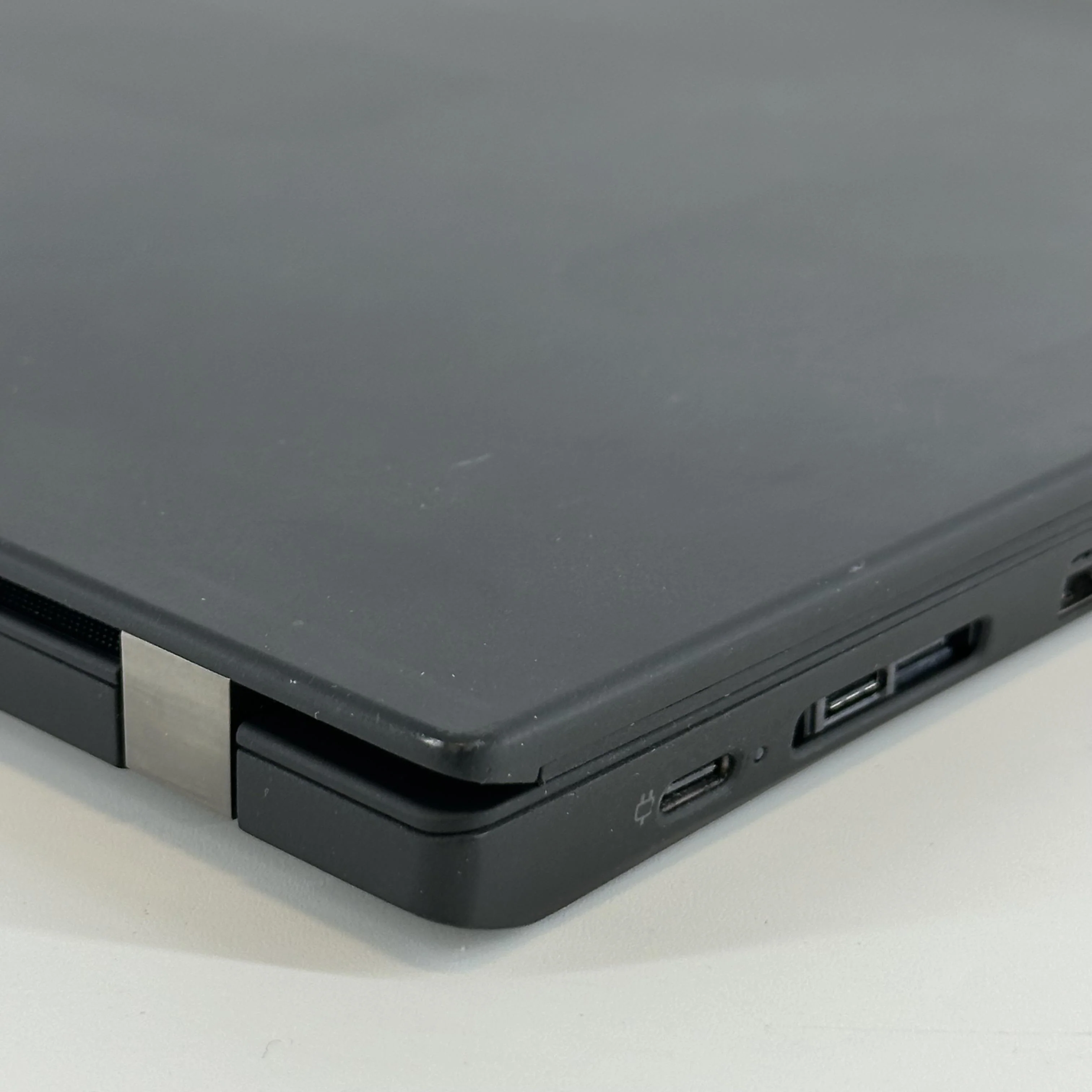 Lenovo ThinkPad P14s Gen 2 Black 1.9 GHz AMD Ryzen 7 Pro 5850U 32GB RAM 512GB Solid State Drive - Image 14