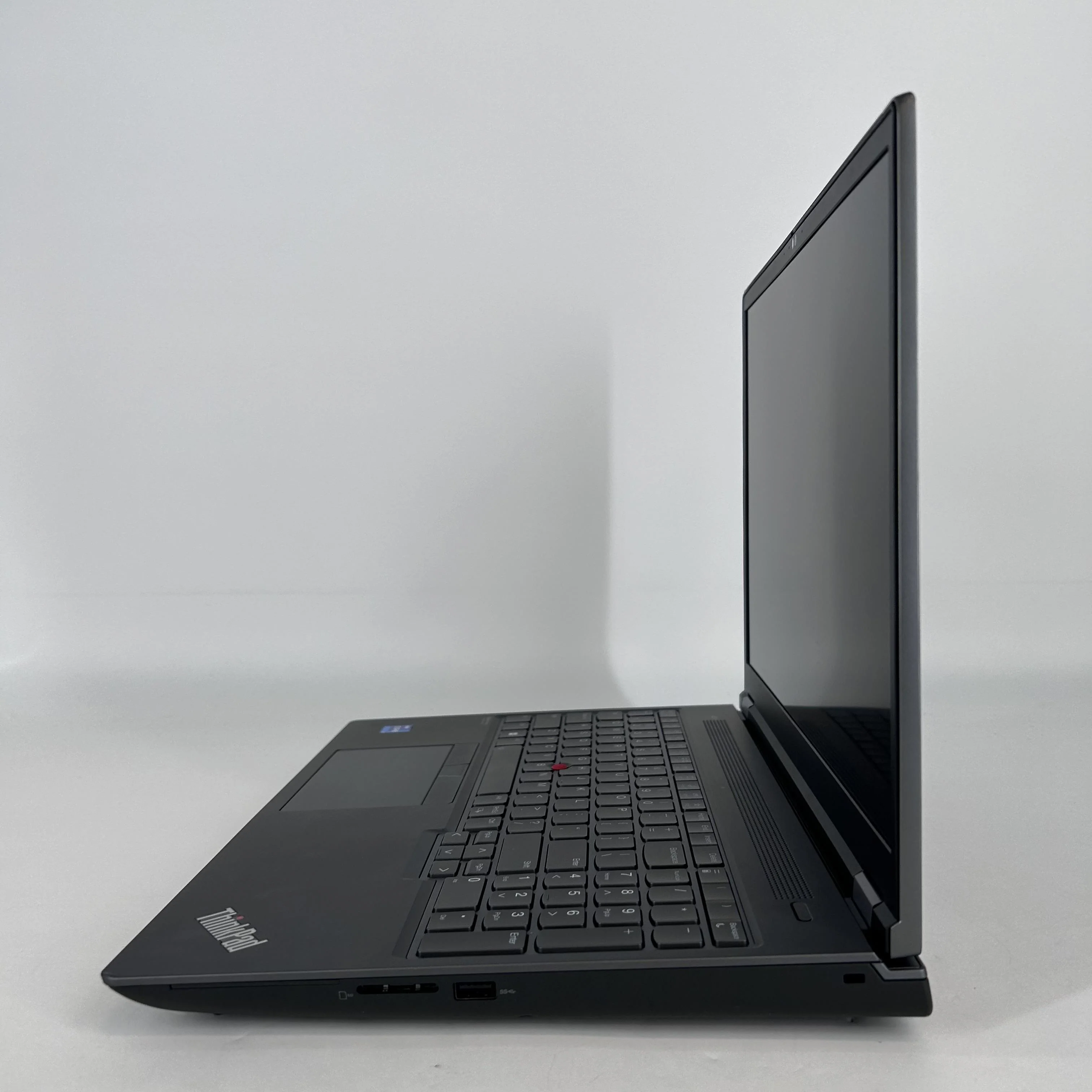 Lenovo ThinkPad P16 Gen 2 Gray 2.1 GHz Intel Core i7 14th Gen. 32GB RAM 1TB Solid State Drive NVIDIA RTX 2000 Ada 8 GB - Image 4