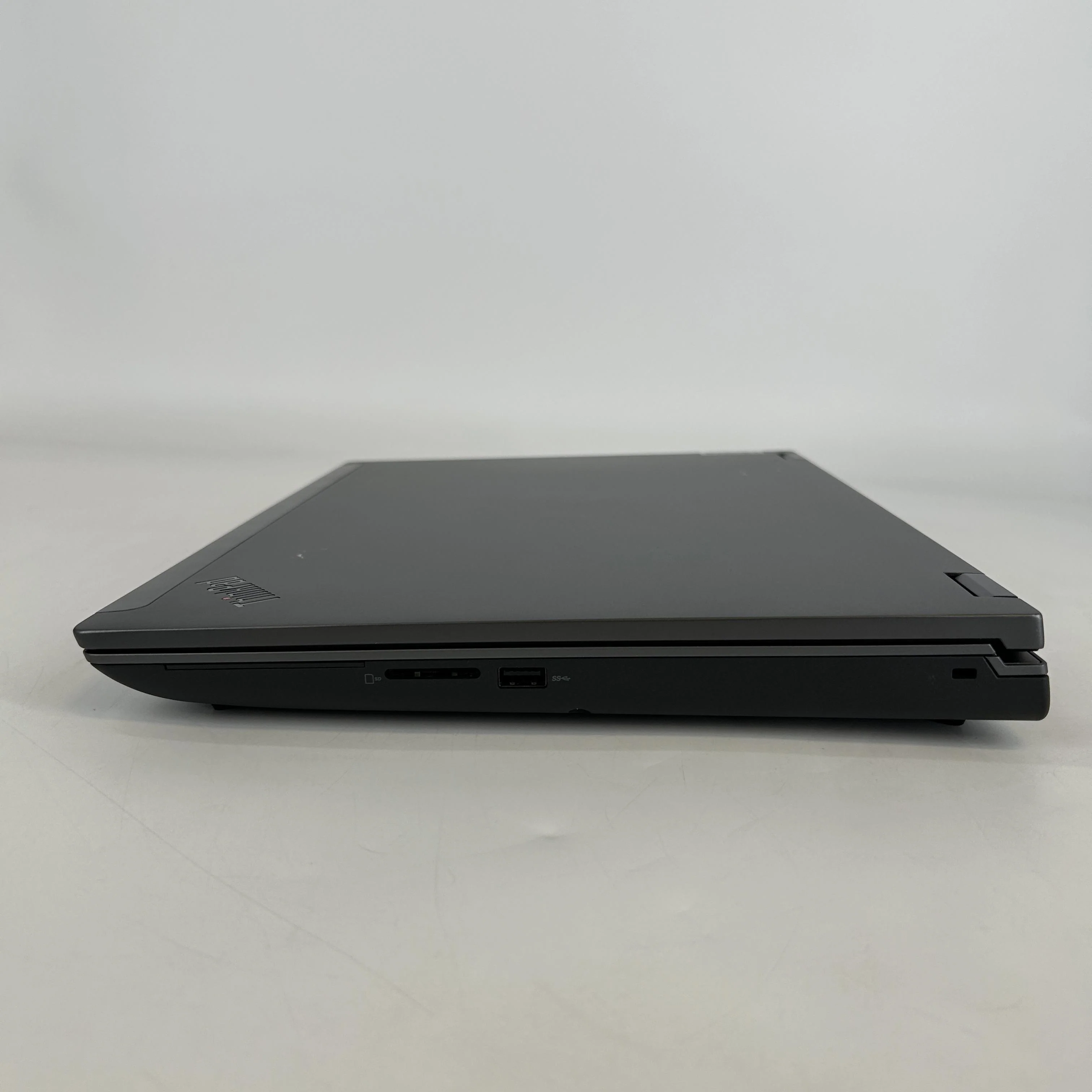 Lenovo ThinkPad P16 Gen 2 Gray 2.2 GHz Intel Core i9 13th Gen. 64GB RAM 1TB Solid State Drive NVIDIA RTX 4000 Ada 12 GB - Image 7