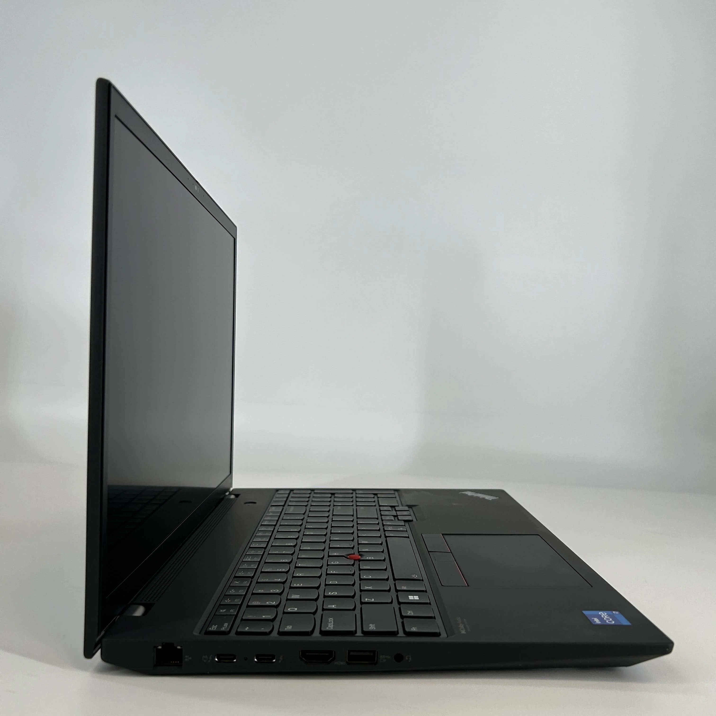 Lenovo ThinkPad P16s Gen 1 Black 2.1 GHz Intel Core i7 12th Gen. 16GB RAM 512GB Solid State Drive NVIDIA T550 4 GB - Image 3