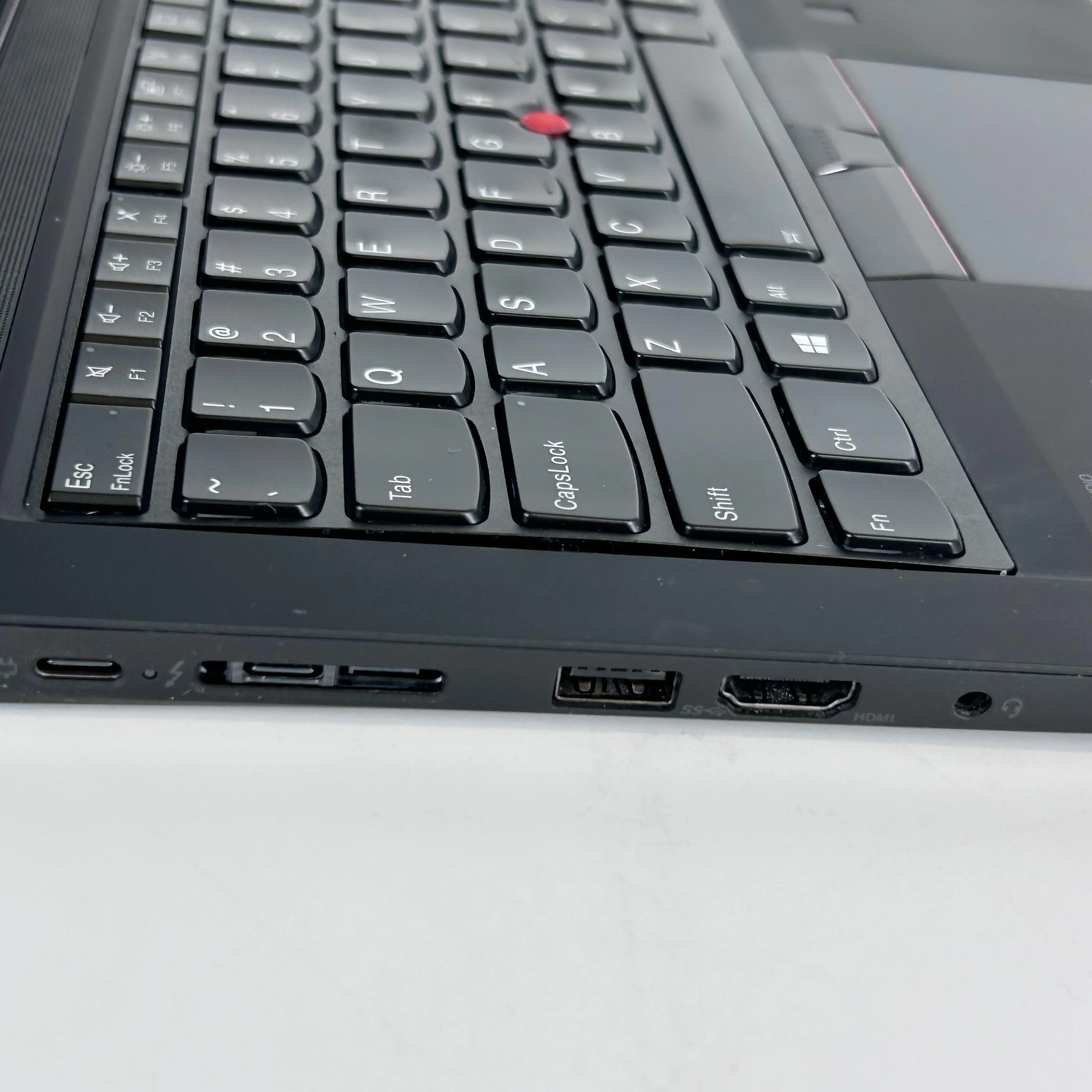 Lenovo ThinkPad T14 Gen 1 Black 1.7 GHz Intel Core i5 10th Gen. 16GB RAM 512GB Solid State Drive - Image 12