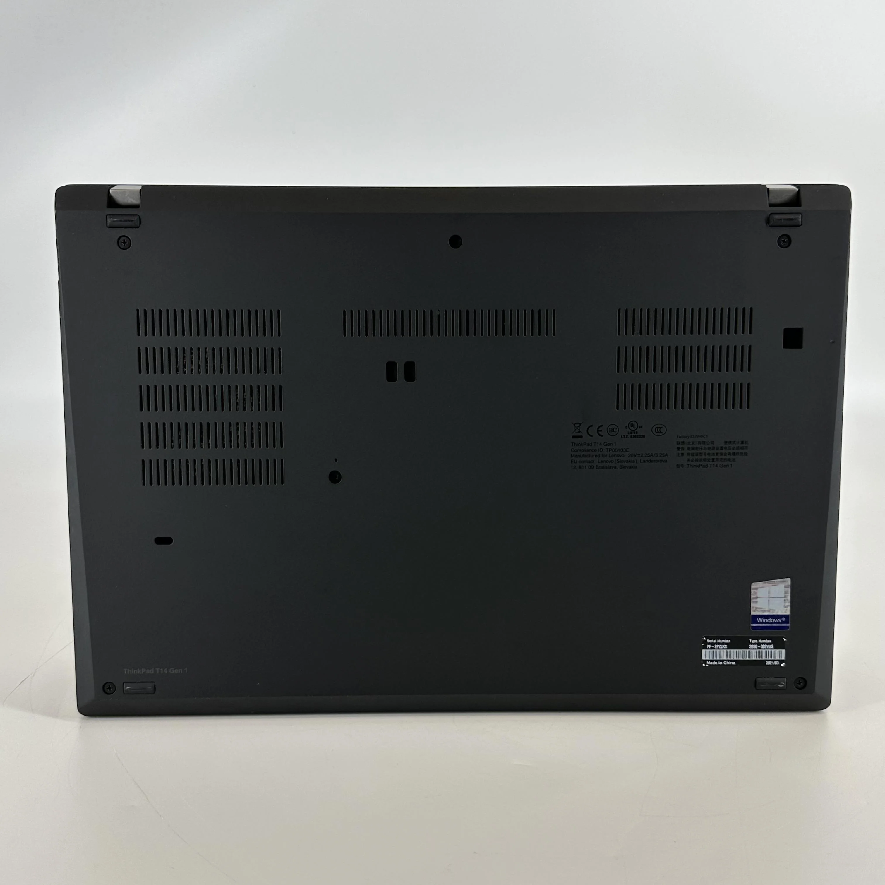 Lenovo ThinkPad T14 Gen 1 Black 1.8 GHz Intel Core i7 10th Gen. 32GB RAM 512GB Solid State Drive - Image 4