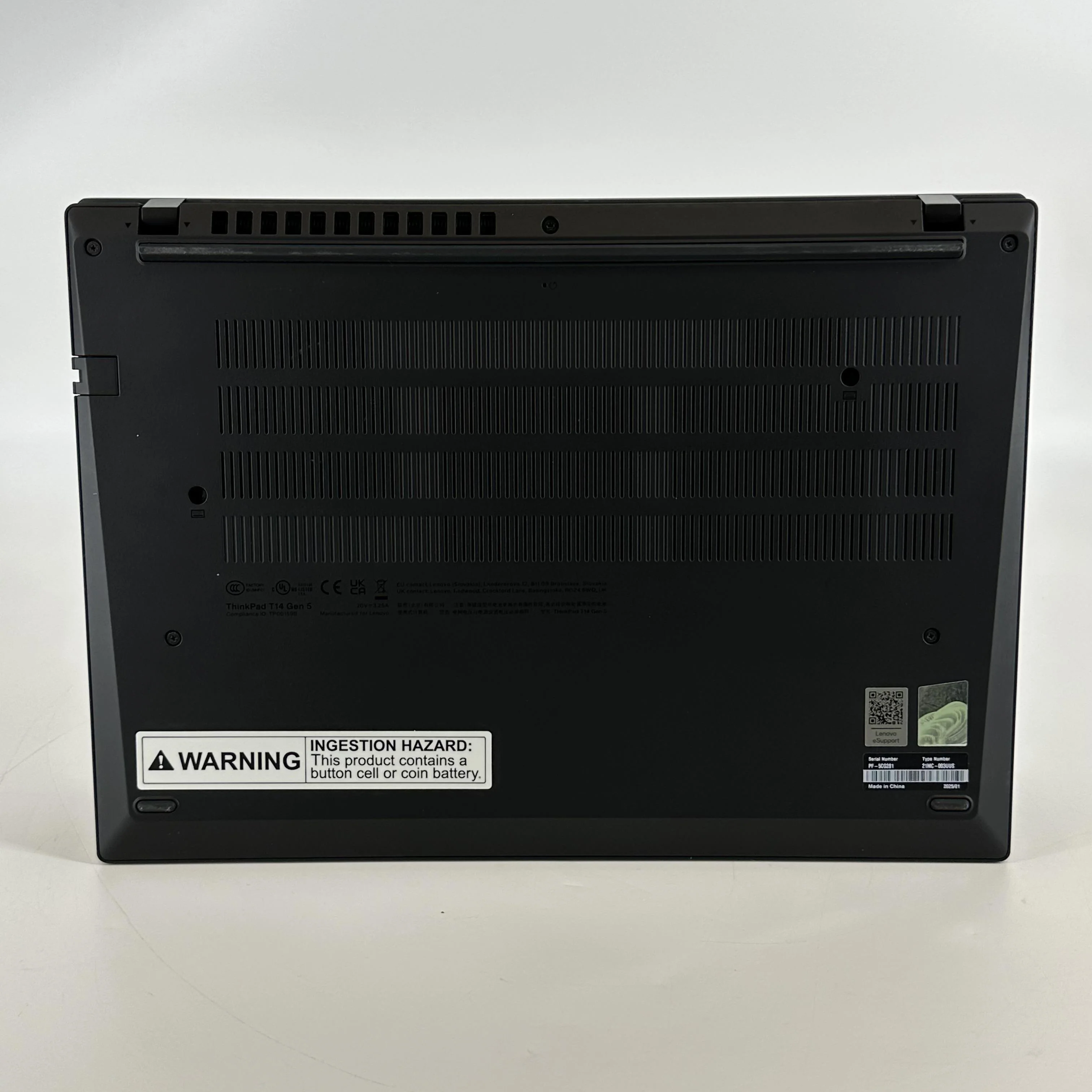 Lenovo ThinkPad T14 Gen 5 Black 3.3 GHz AMD Ryzen 7 Pro 8840U 32GB RAM 1TB Solid State Drive - Image 4