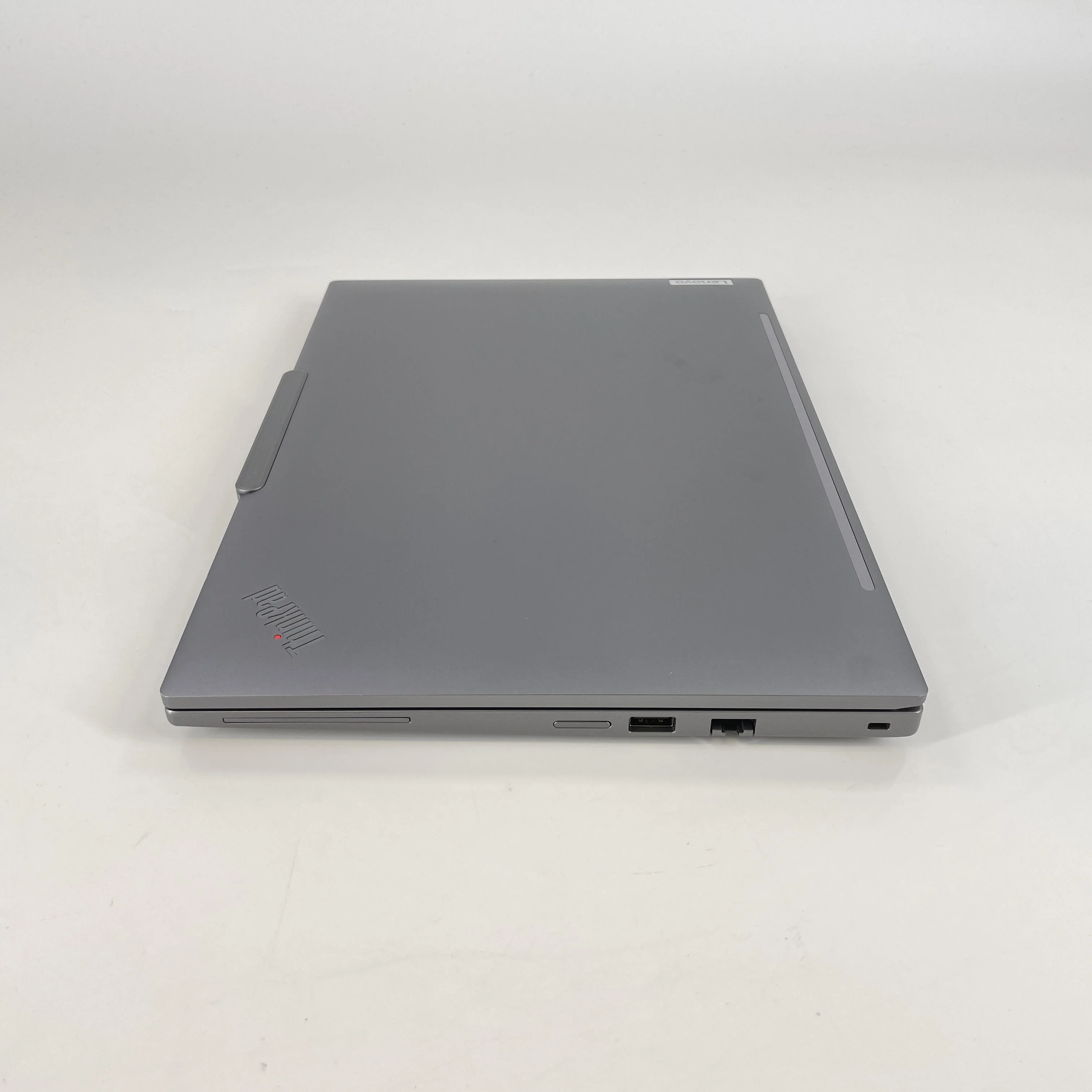 Lenovo ThinkPad T14 Gen 5 Gray 3.2 GHz AMD Ryzen 5 Pro 8540U 16GB RAM 256GB Solid State Drive