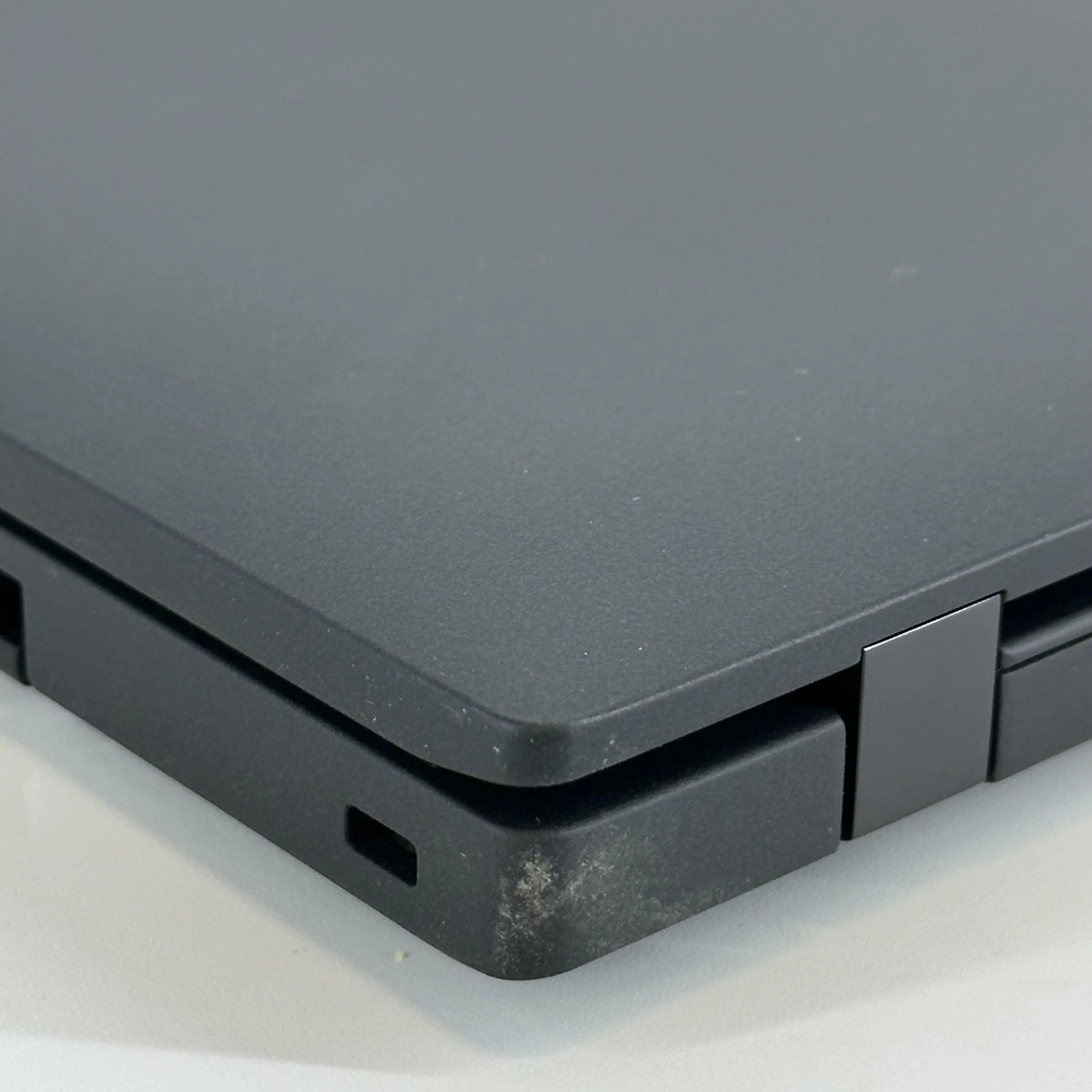Lenovo ThinkPad T14 Gen 6 Black 2.0 GHz AMD Ryzen AI 7 Pro 350 32GB RAM 512GB Solid State Drive - Image 11