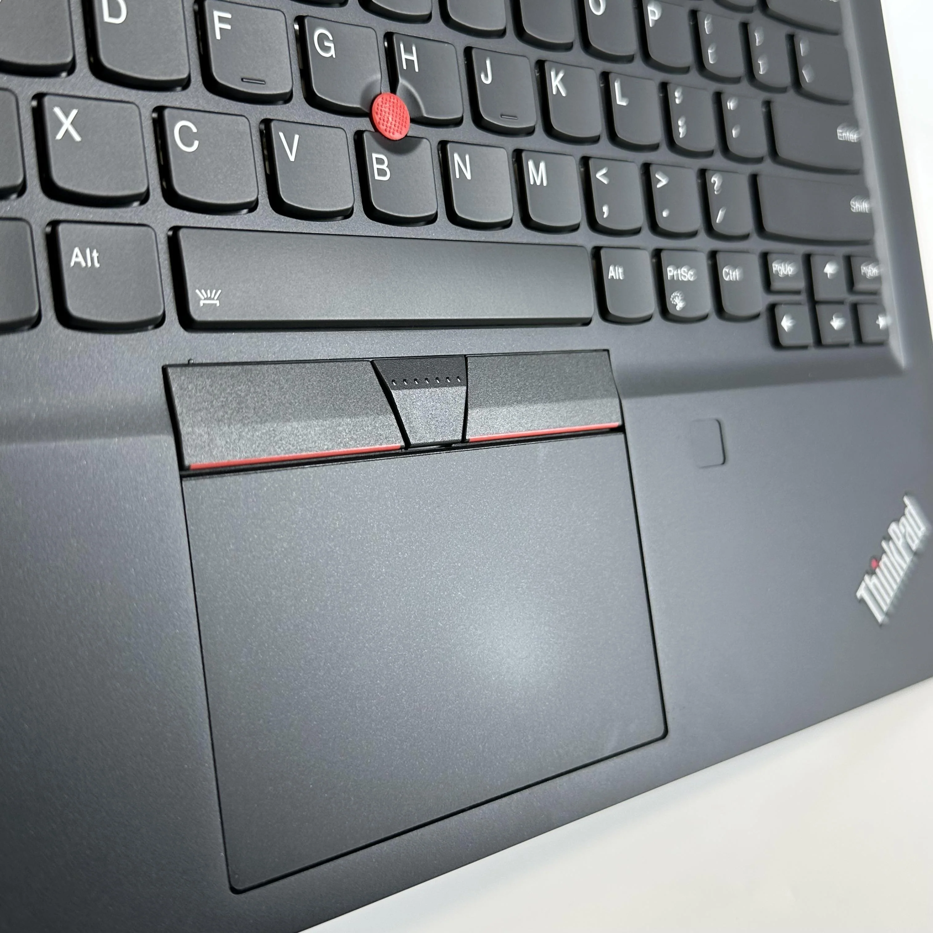 Lenovo ThinkPad T14s Gen 1 Black 1.8 GHz Intel Core i7 10th Gen. 16GB RAM 512GB Solid State Drive - Image 5