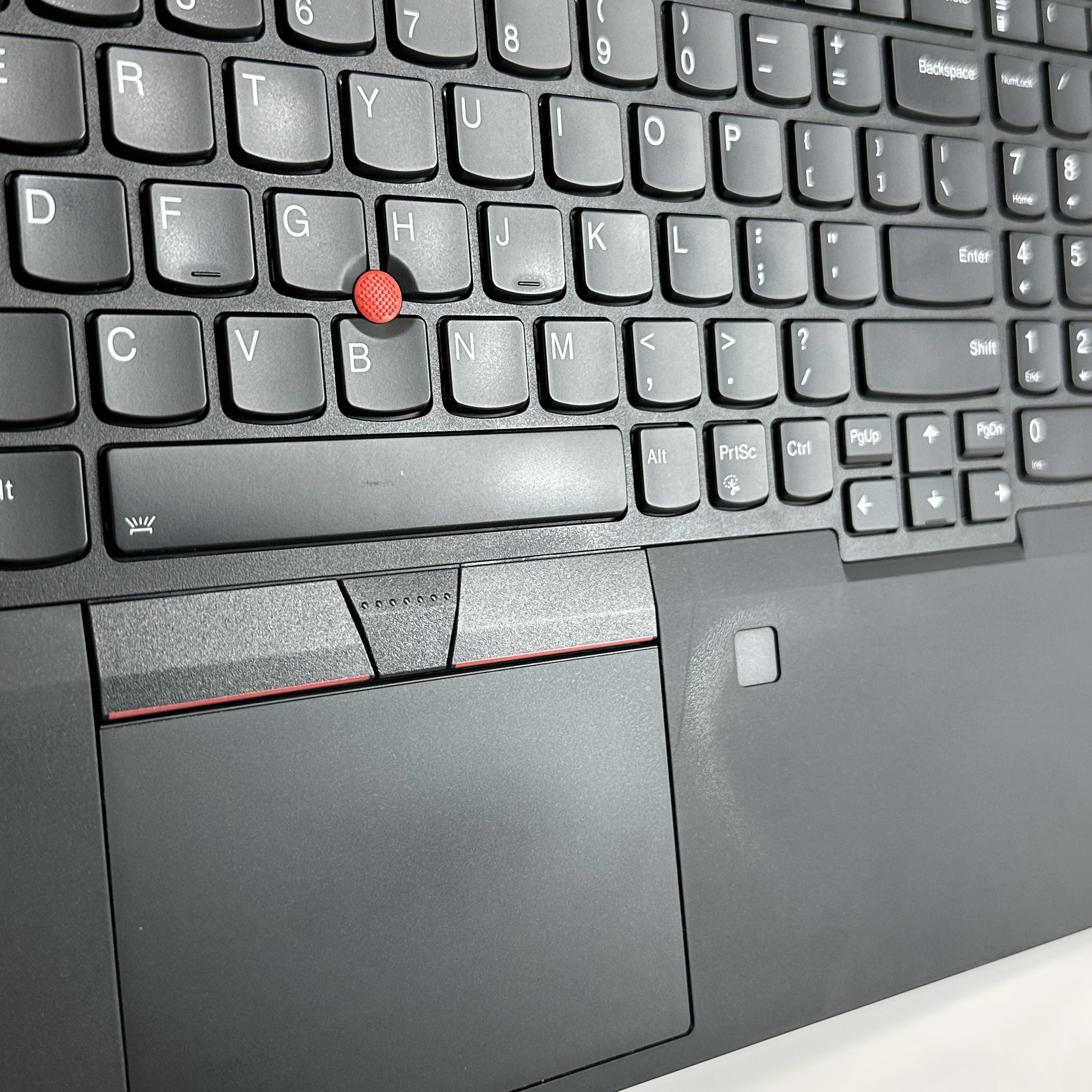 Lenovo ThinkPad T15 Gen 1 Black 1.6 GHz Intel Core i5 10th Gen. 16GB RAM 512GB Solid State Drive - Image 5