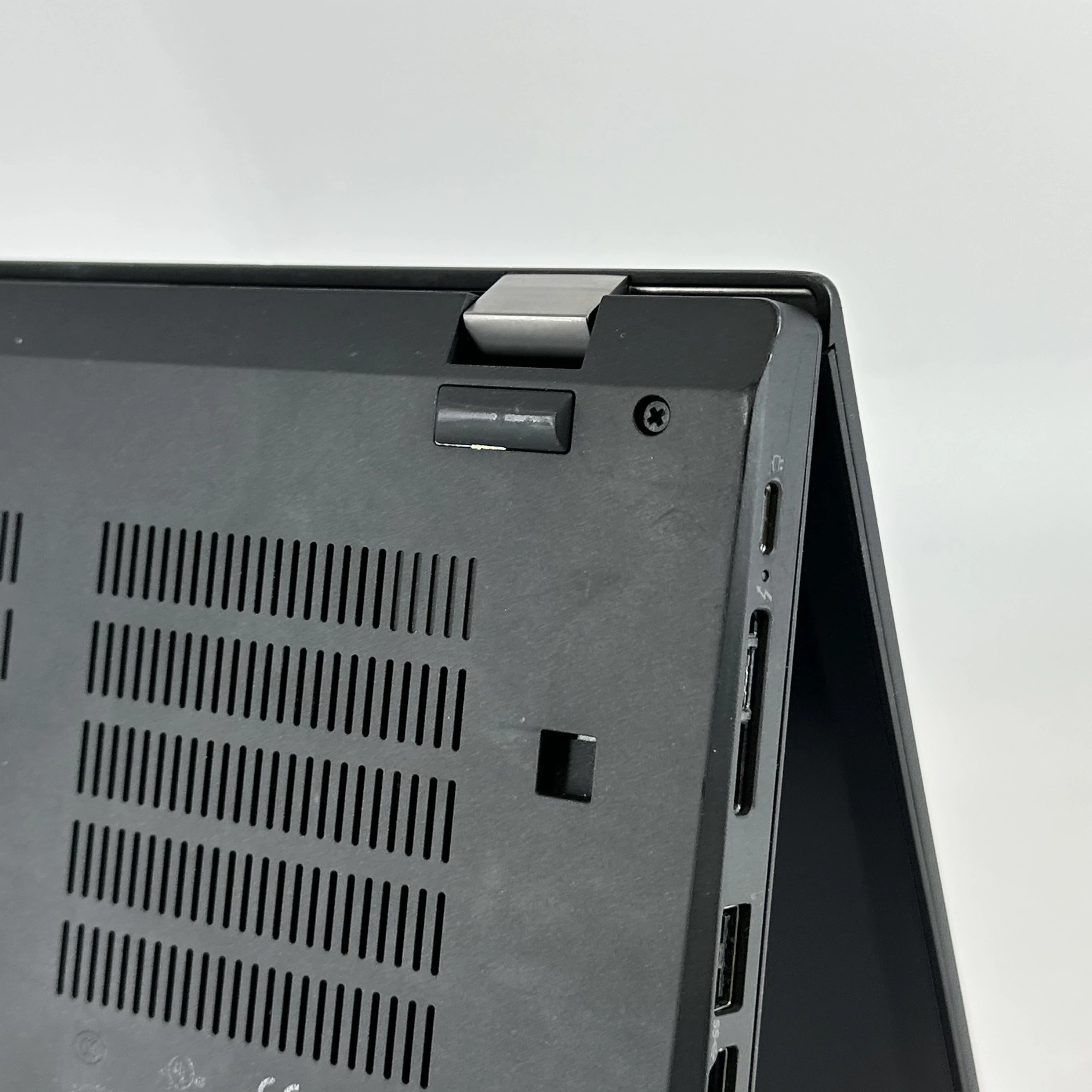 Lenovo ThinkPad T15 Gen 2 Black 3.0 GHz Intel Core i7 11th Gen. 16GB RAM 512GB Solid State Drive - Image 12