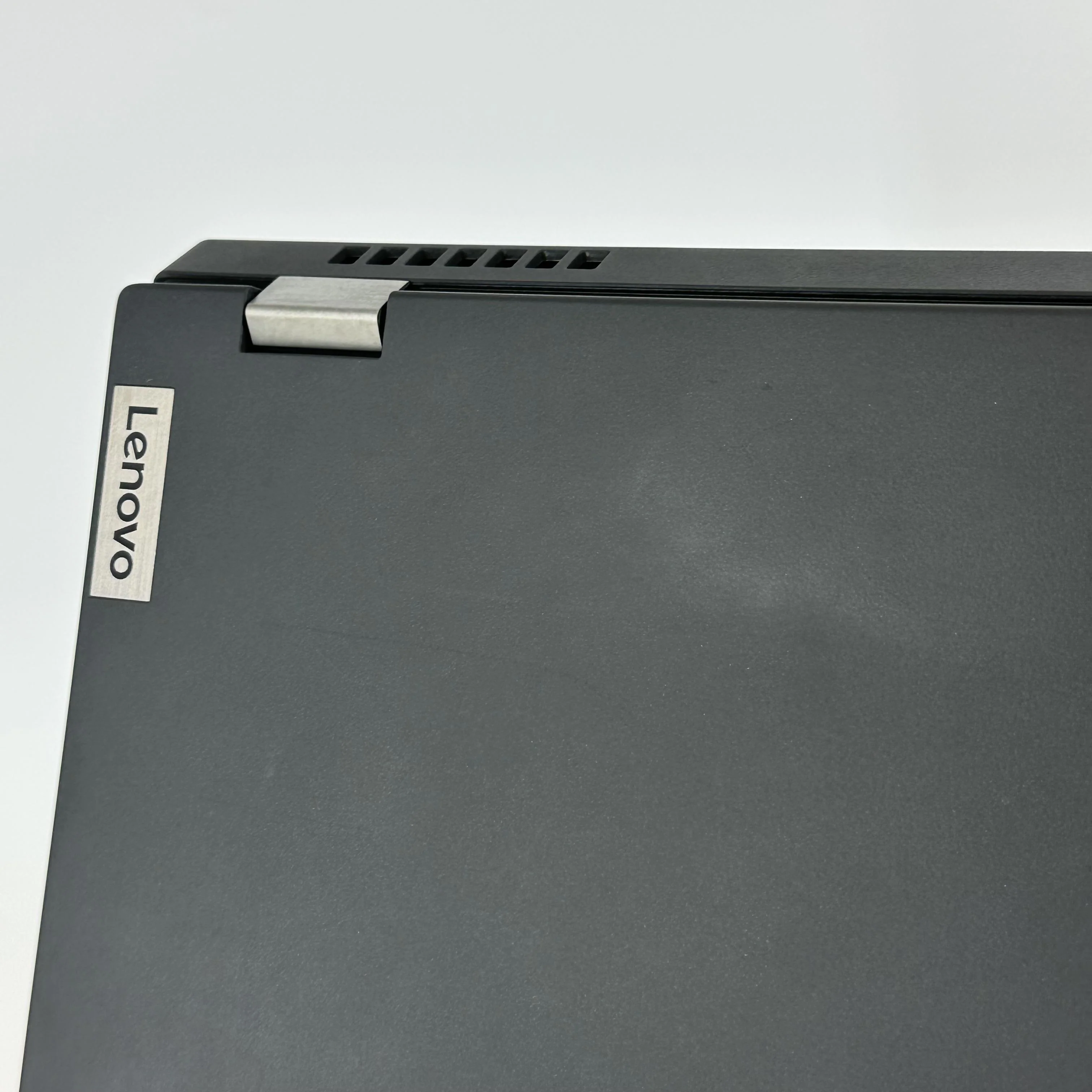 Lenovo ThinkPad T15g Gen 2 Black 2.6 GHz Intel Core i9 11th Gen. 32GB RAM 1TB Solid State Drive 512GB Solid State Drive NVIDIA GeForce RTX 3070 8 GB - Image 8