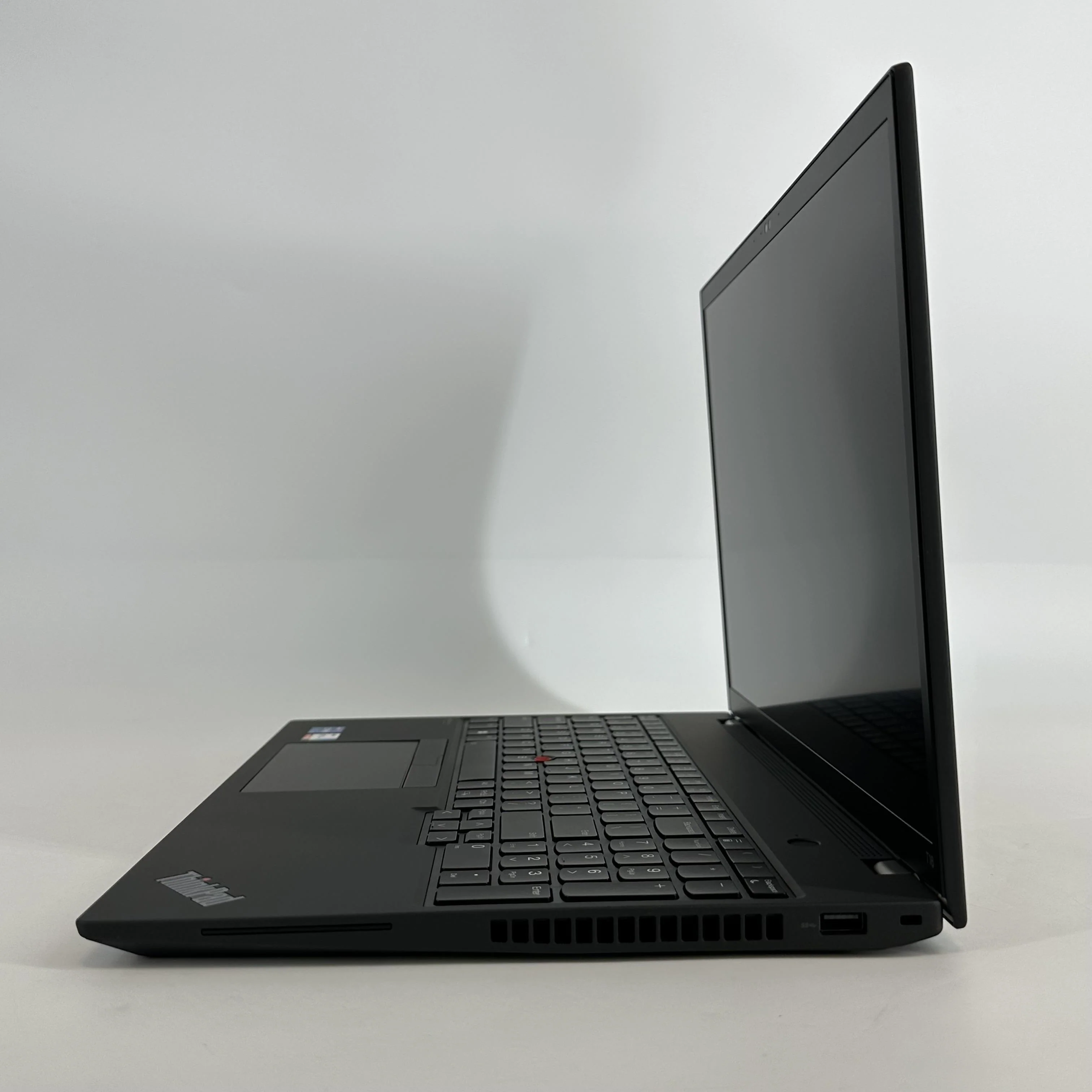 Lenovo ThinkPad T16 Gen 1 Gray 2.1 GHz Intel Core i7 12th Gen. 16GB RAM 512GB Solid State Drive - Image 8