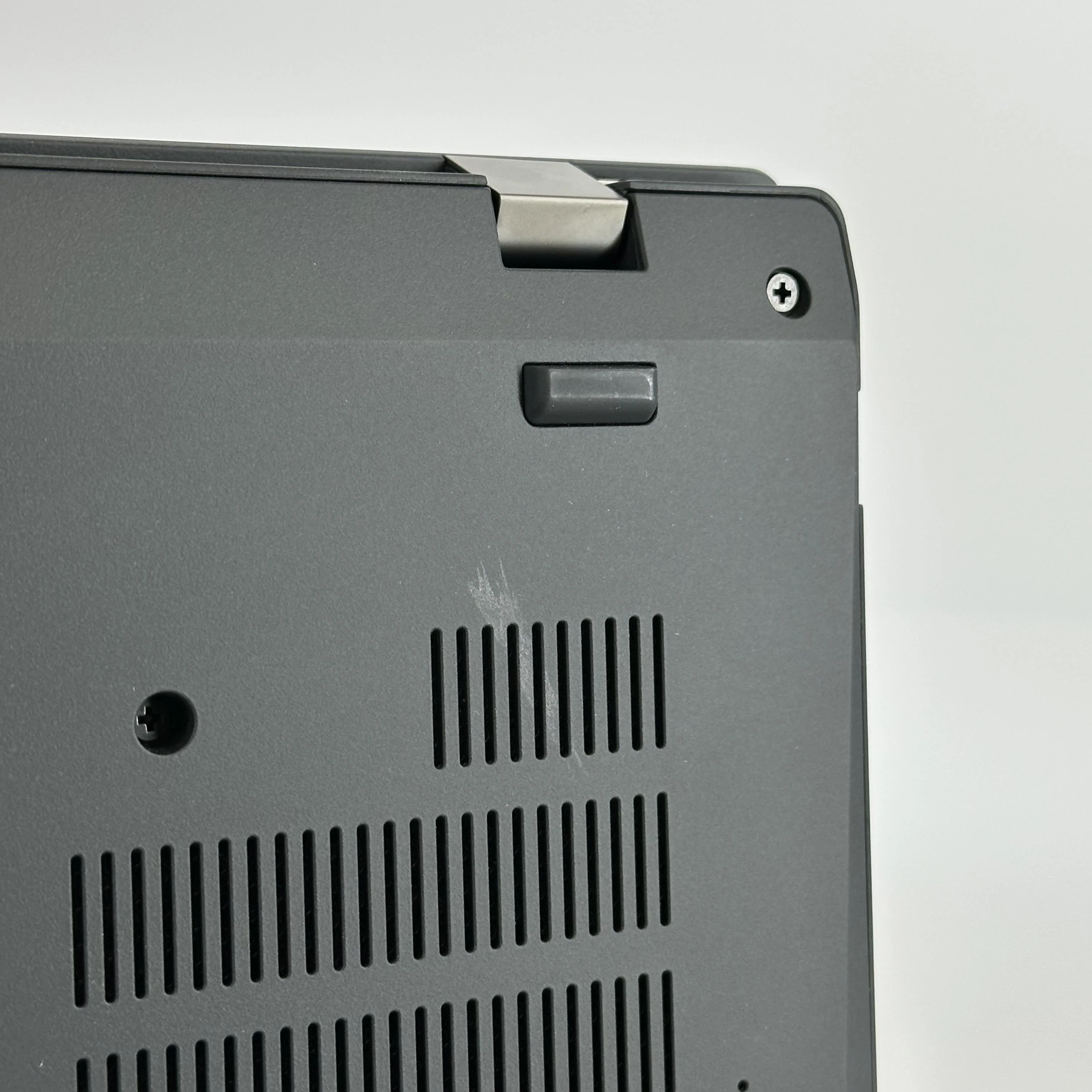 Lenovo ThinkPad T16 Gen 1 Gray 2.1 GHz Intel Core i7 12th Gen. 16GB RAM 512GB Solid State Drive - Image 9