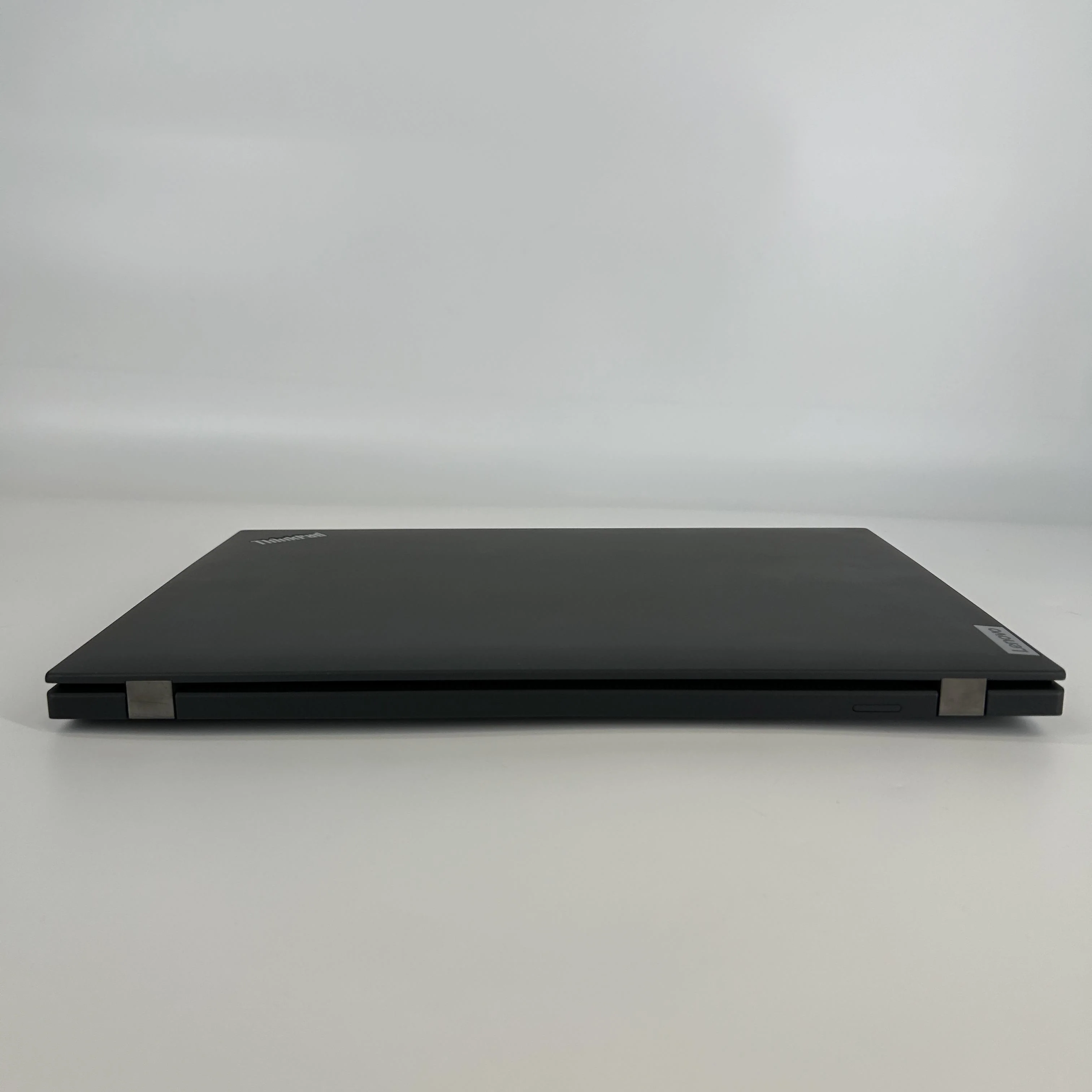 Lenovo ThinkPad T16 Gen 2 Gray 3.2 GHz AMD Ryzen 5 Pro 7540U 16GB RAM 256GB Solid State Drive - Image 3