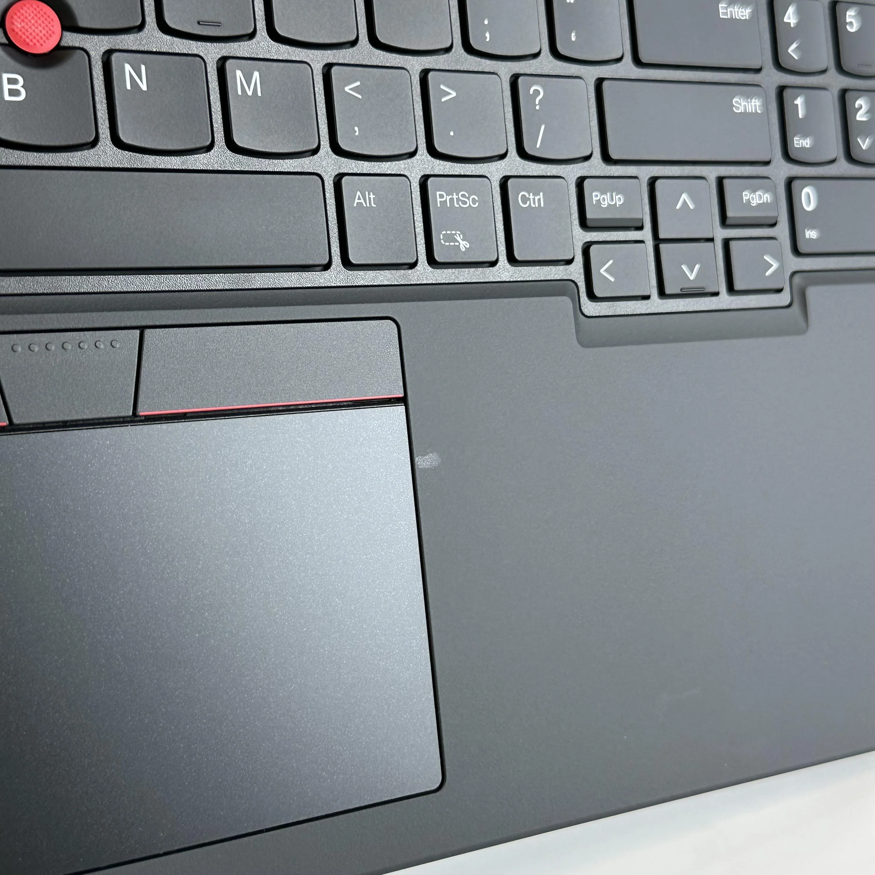 Lenovo ThinkPad T16 Gen 2 Gray 3.3 GHz AMD Ryzen 7 Pro 7840U 16GB RAM 512GB Solid State Drive - Image 9