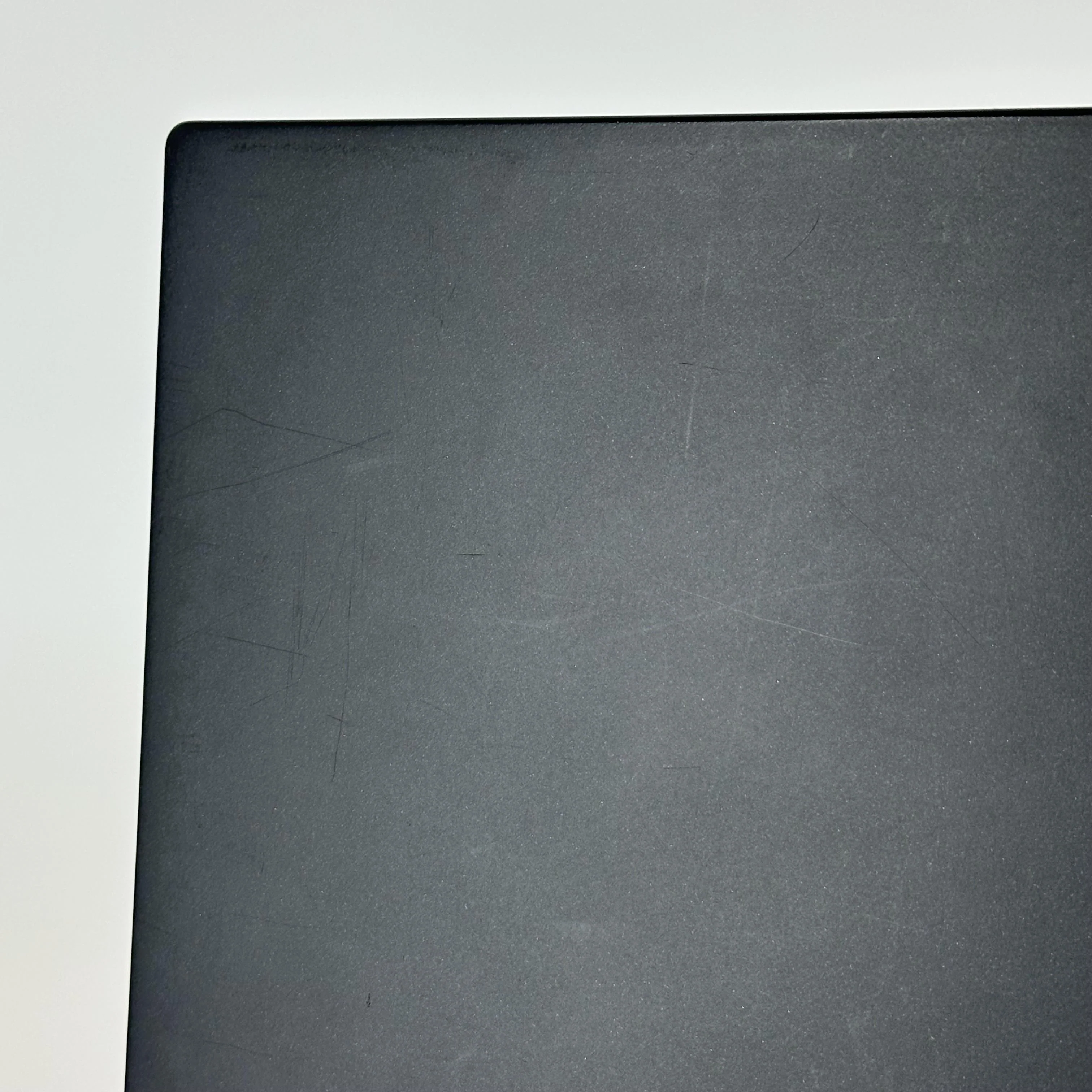 Lenovo ThinkPad T490s 14 Black 1.6 GHz Intel Core i5 8th Gen. 16GB RAM 256GB Solid State Drive - Image 7