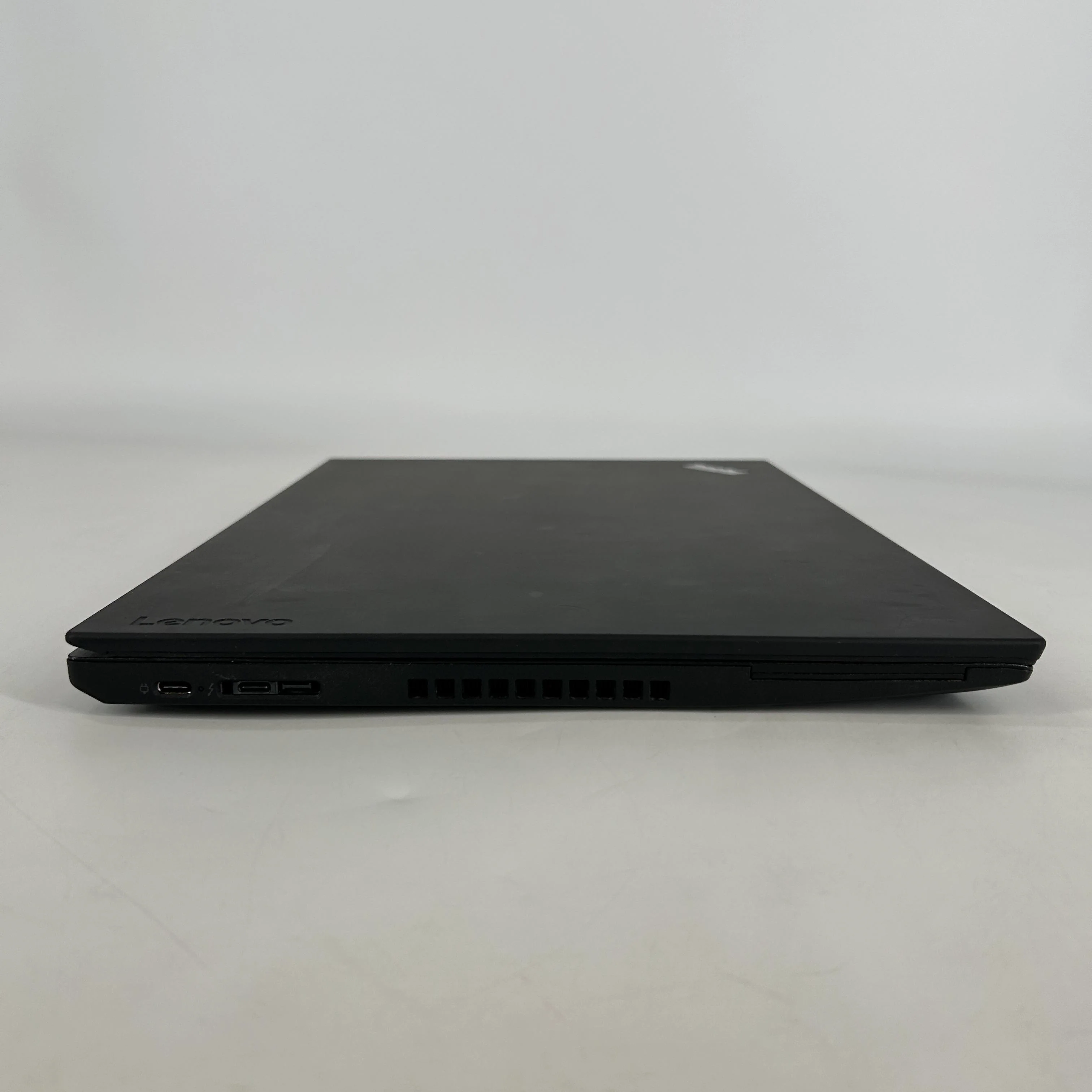 Lenovo ThinkPad T580 15.6 Black 1.7 GHz Intel Core i5 8th Gen. 8GB RAM 256GB Solid State Drive - Image 9