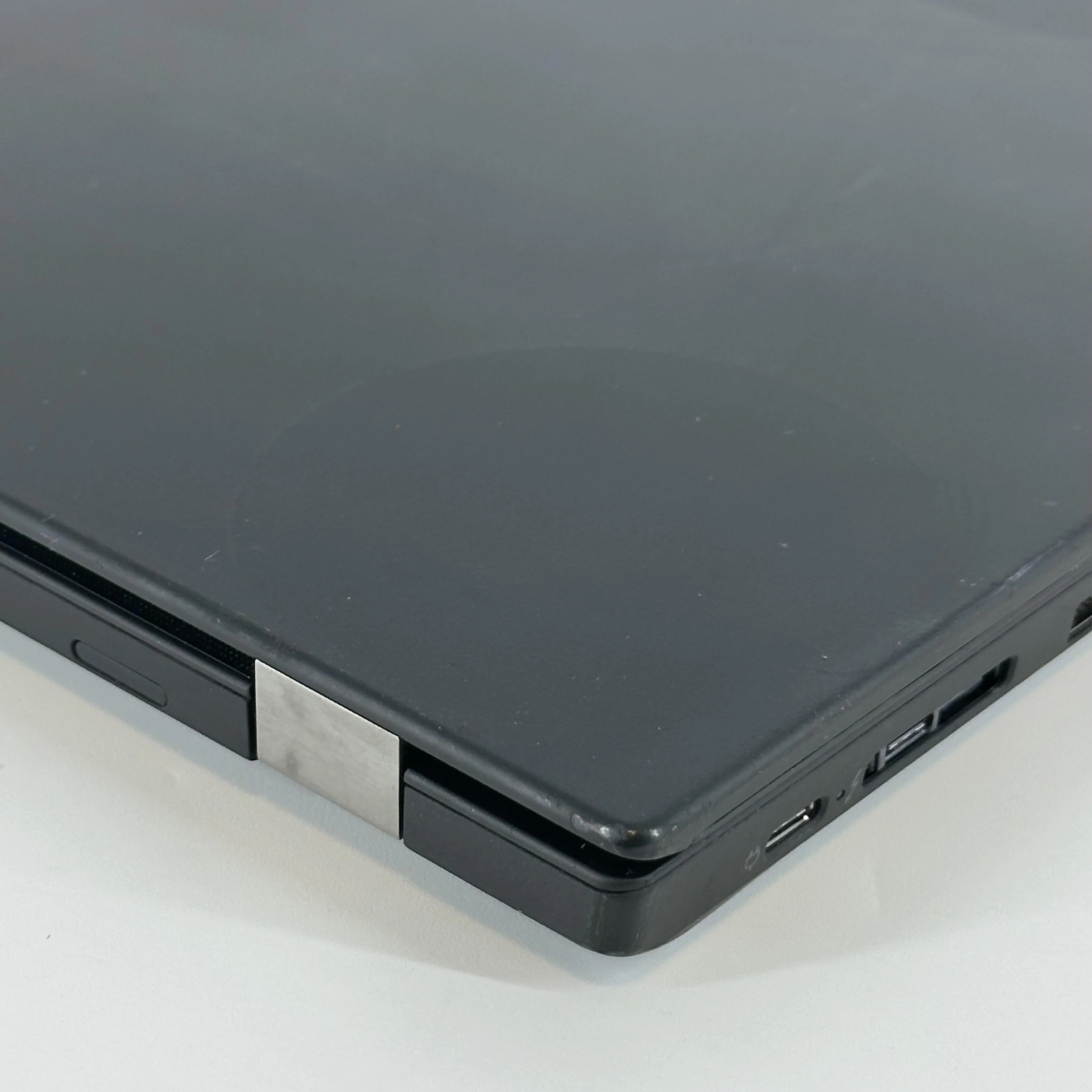 Lenovo ThinkPad T590 15.6 Black 1.6 GHz Intel Core i5 8th Gen. 16GB RAM 512GB Solid State Drive - Image 17