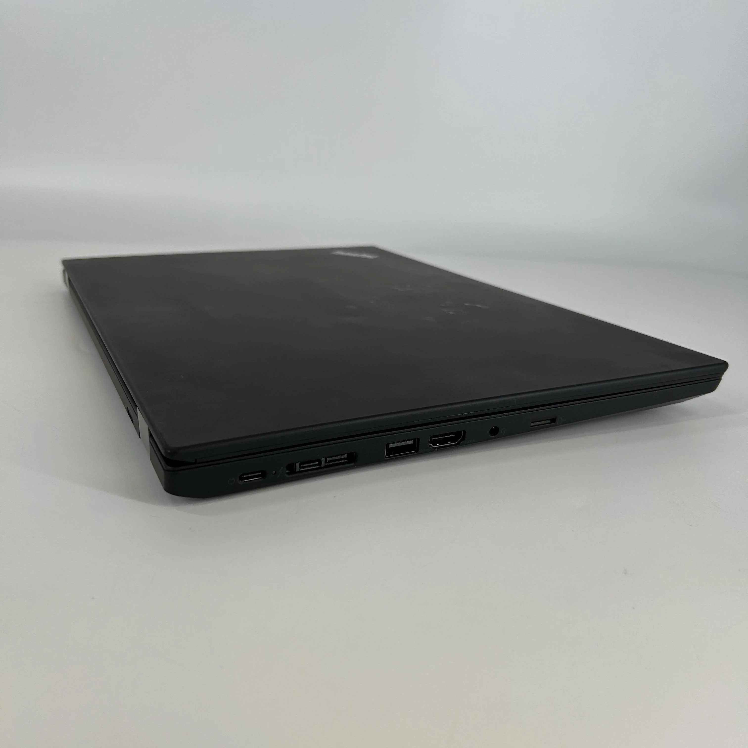 Lenovo ThinkPad T590 15.6 Black 1.6 GHz Intel Core i5 8th Gen. 8GB RAM 512GB Solid State Drive - Image 9